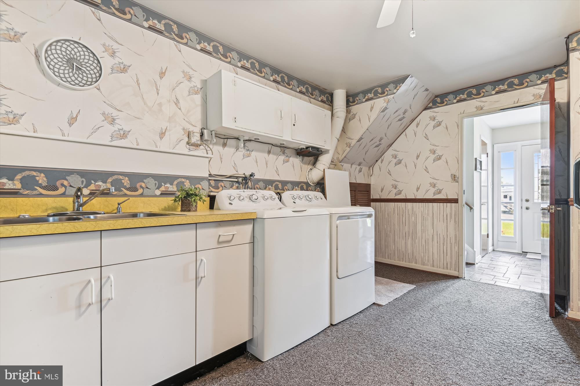 HUNT CLUB ESTATES - Residential