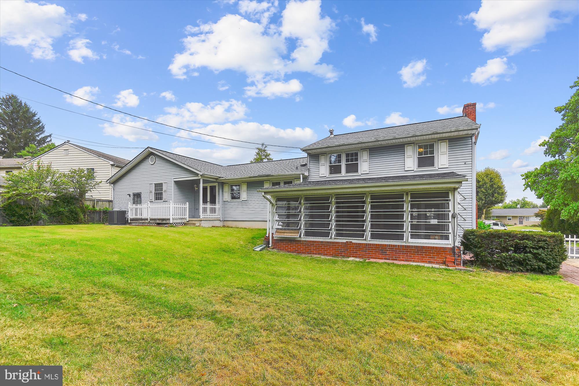 HUNT CLUB ESTATES - Residential