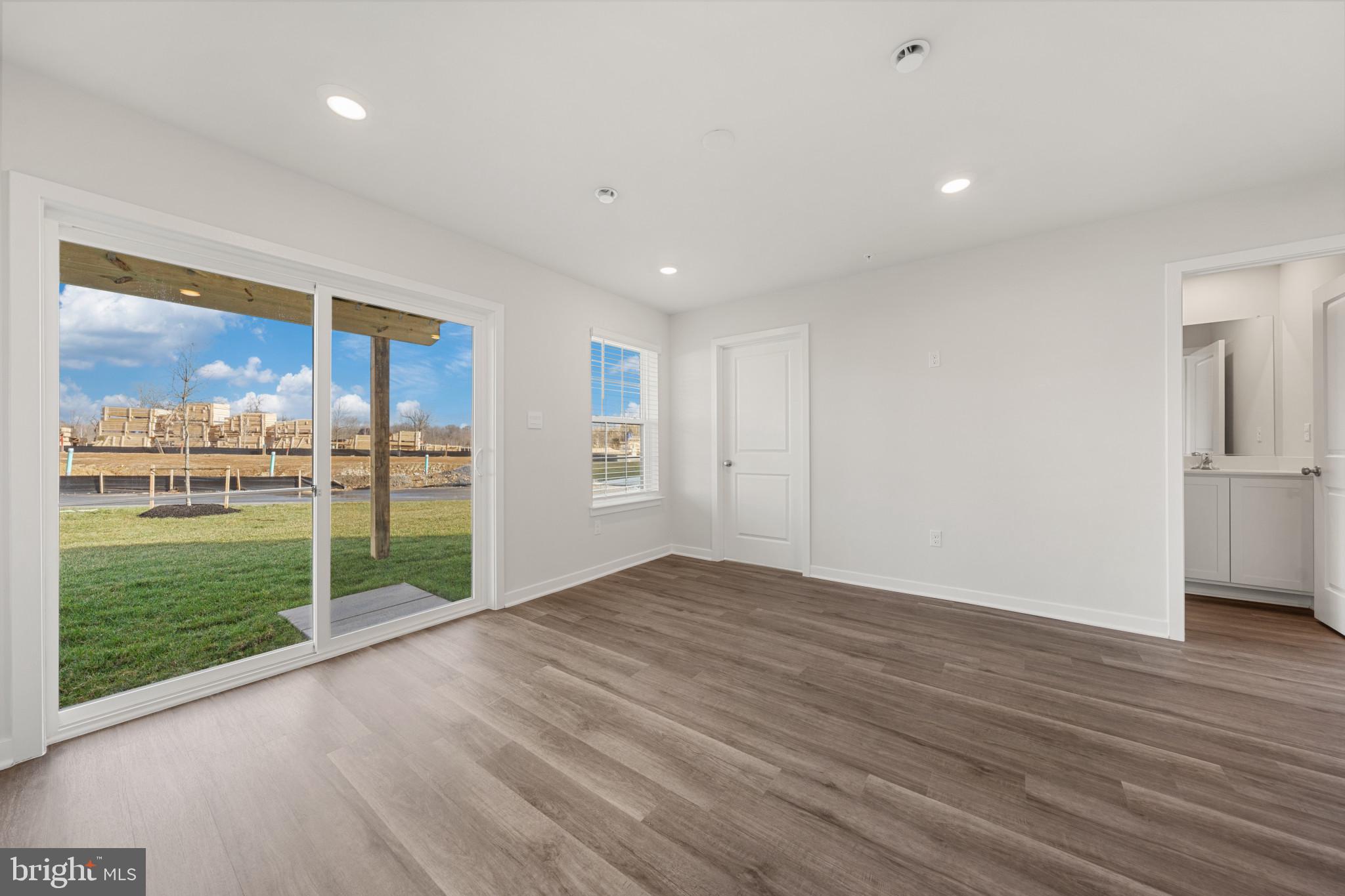 CALM RETREAT - Residential