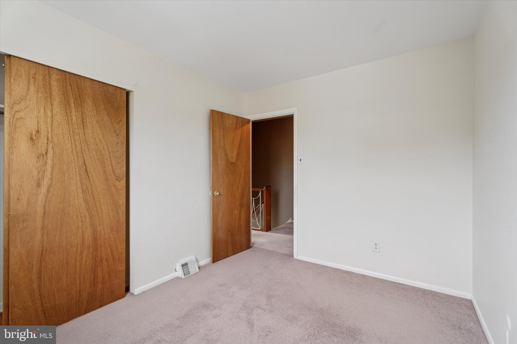 ROXBOROUGH - Residential