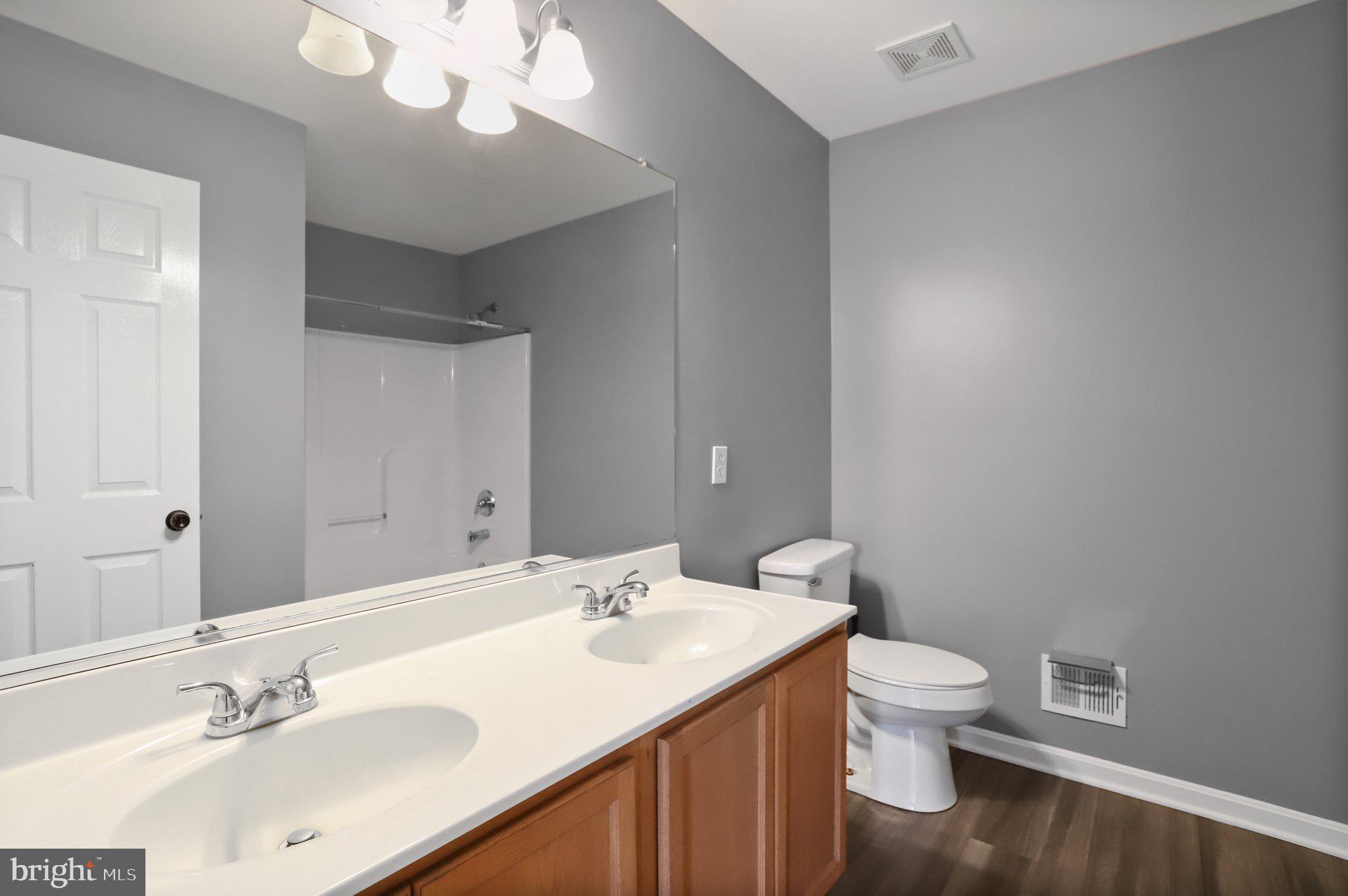 SUMMER HILL - Residential