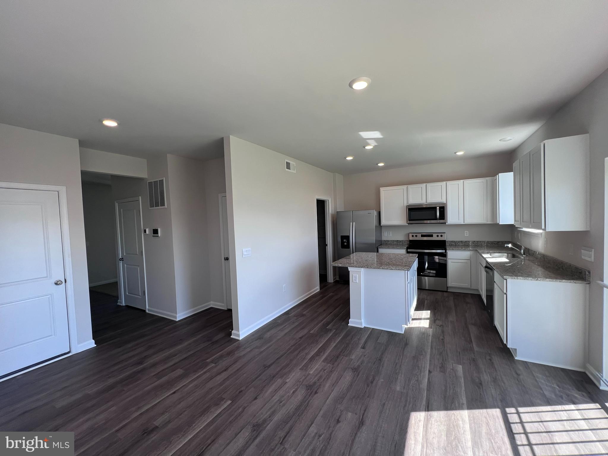 MAGNOLIA SPRINGS - Residential