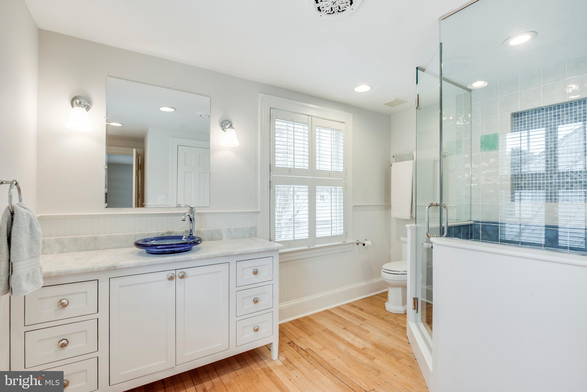 MURRAY HILL - Residential