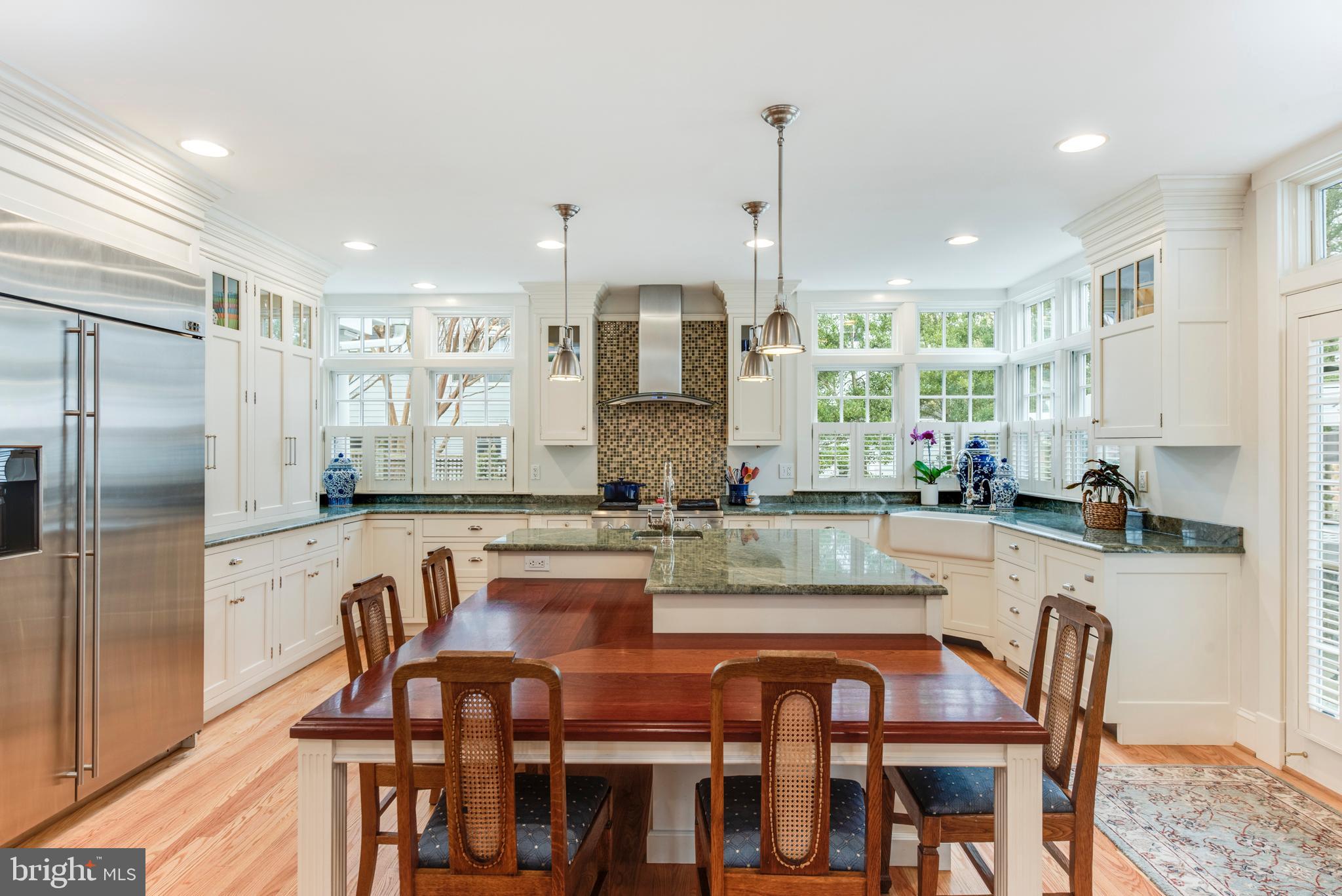 MURRAY HILL - Residential