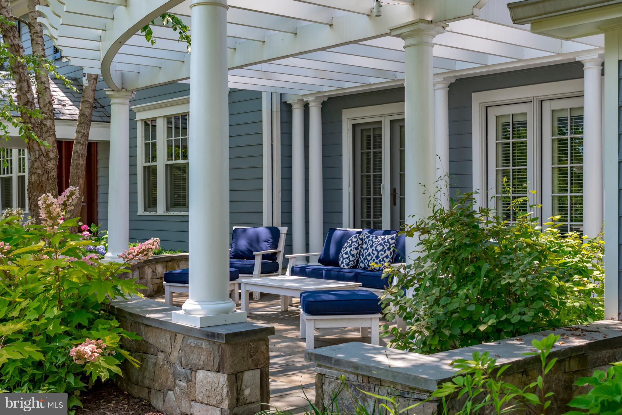 MURRAY HILL - Residential