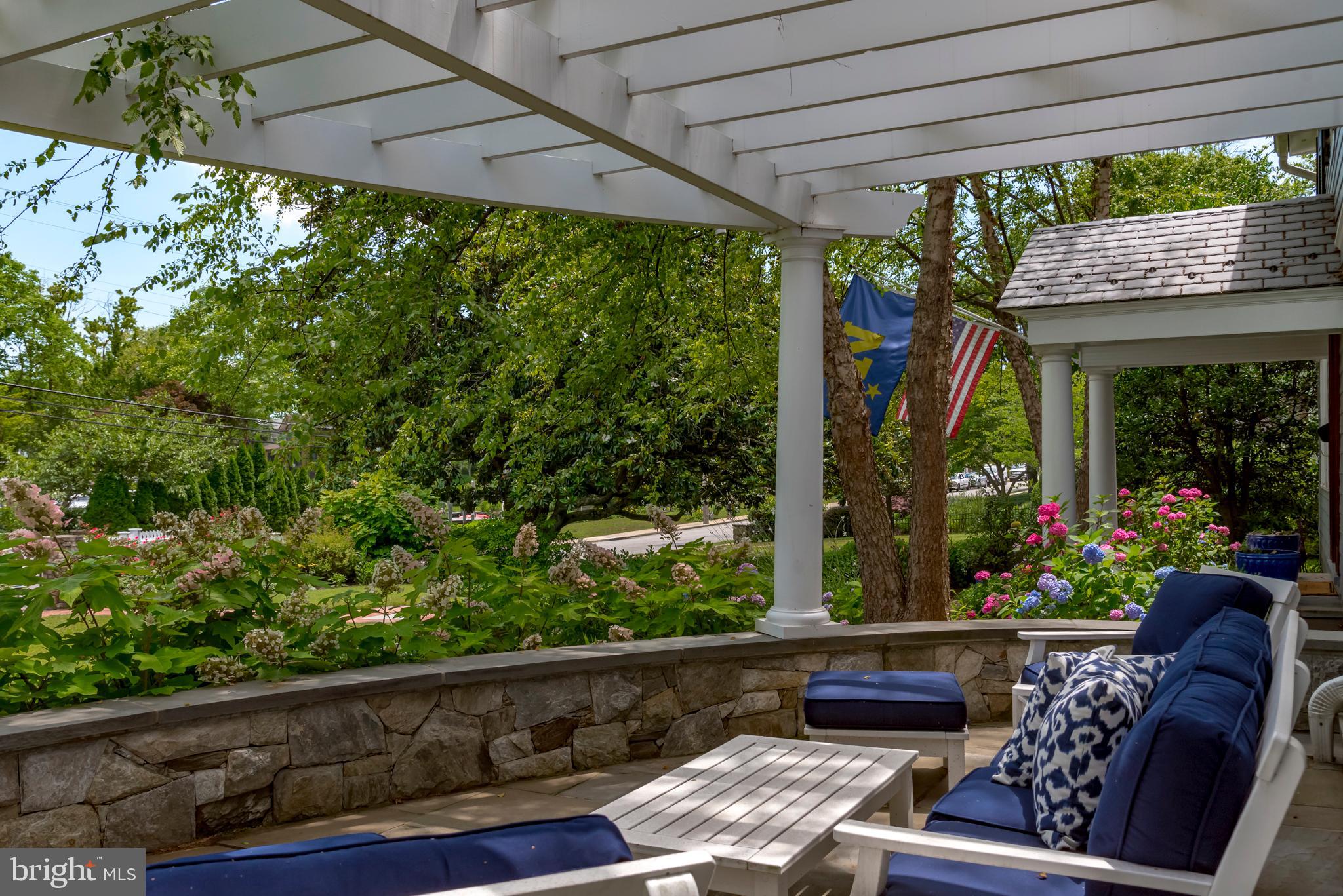 MURRAY HILL - Residential