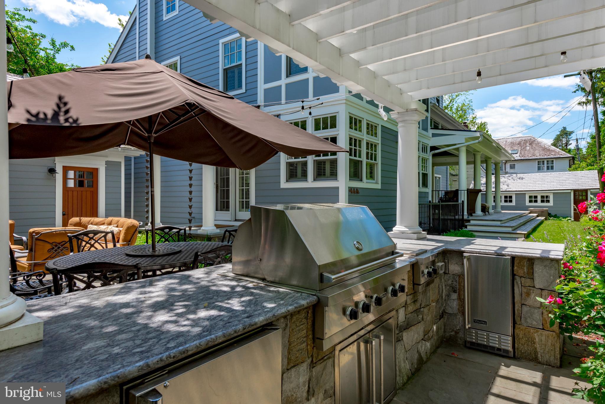 MURRAY HILL - Residential