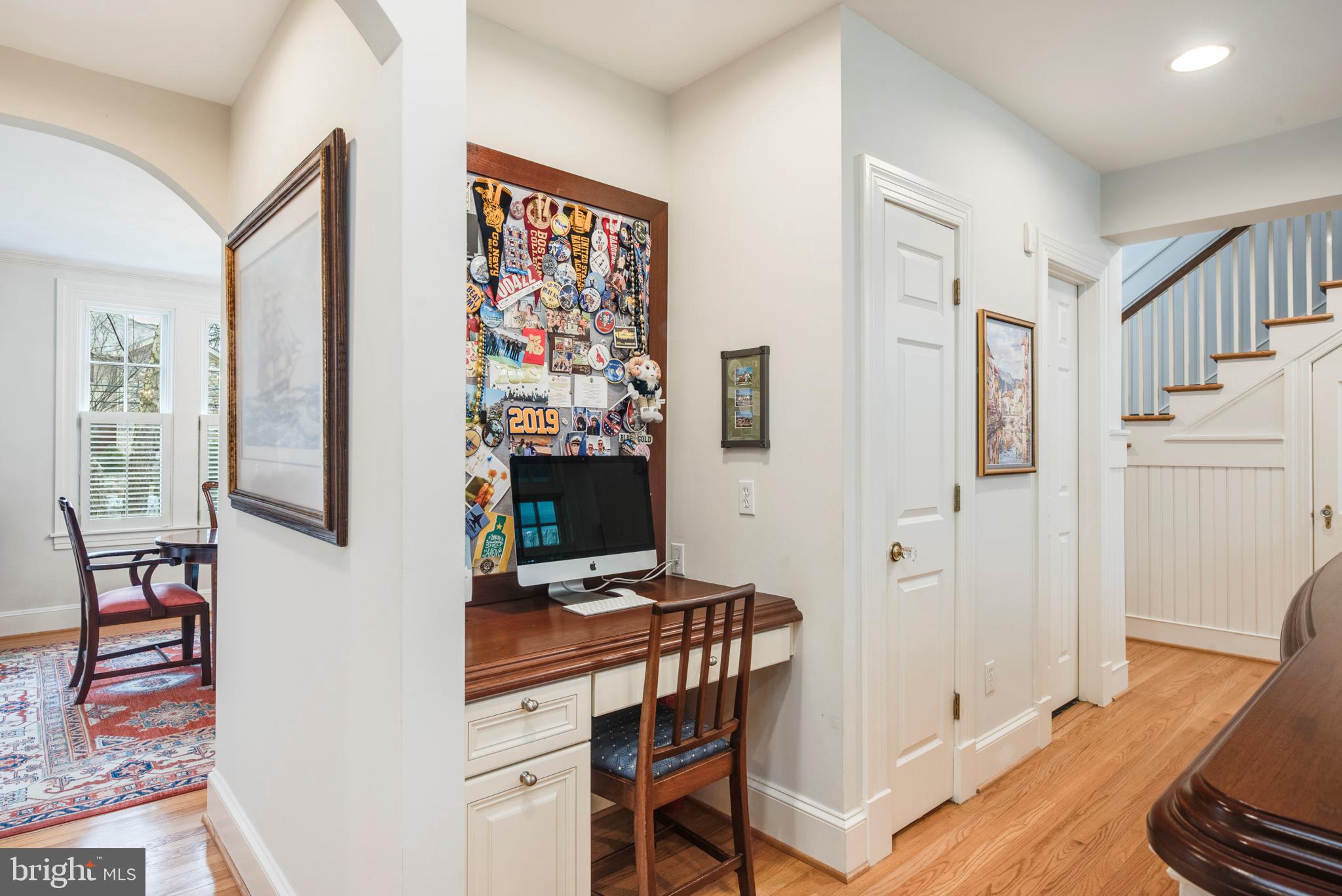 MURRAY HILL - Residential