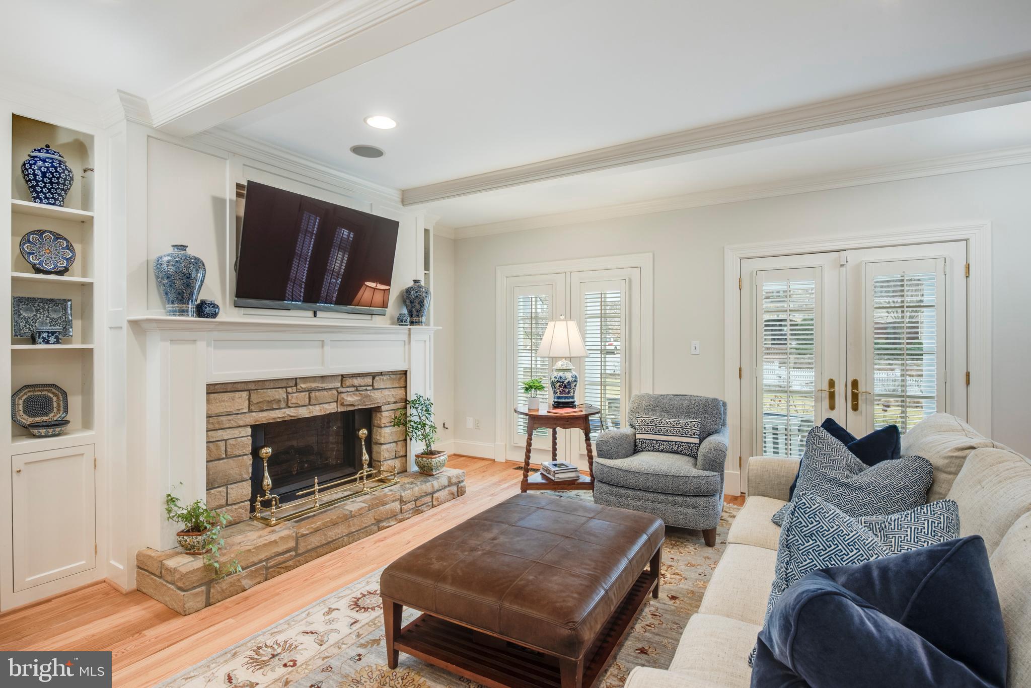 MURRAY HILL - Residential