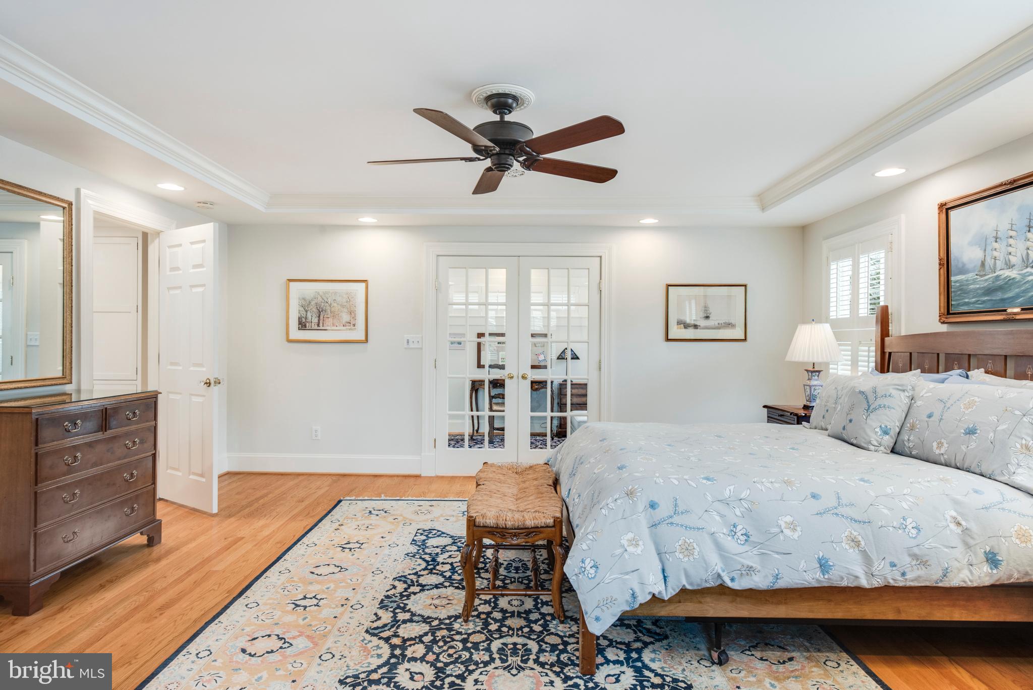 MURRAY HILL - Residential