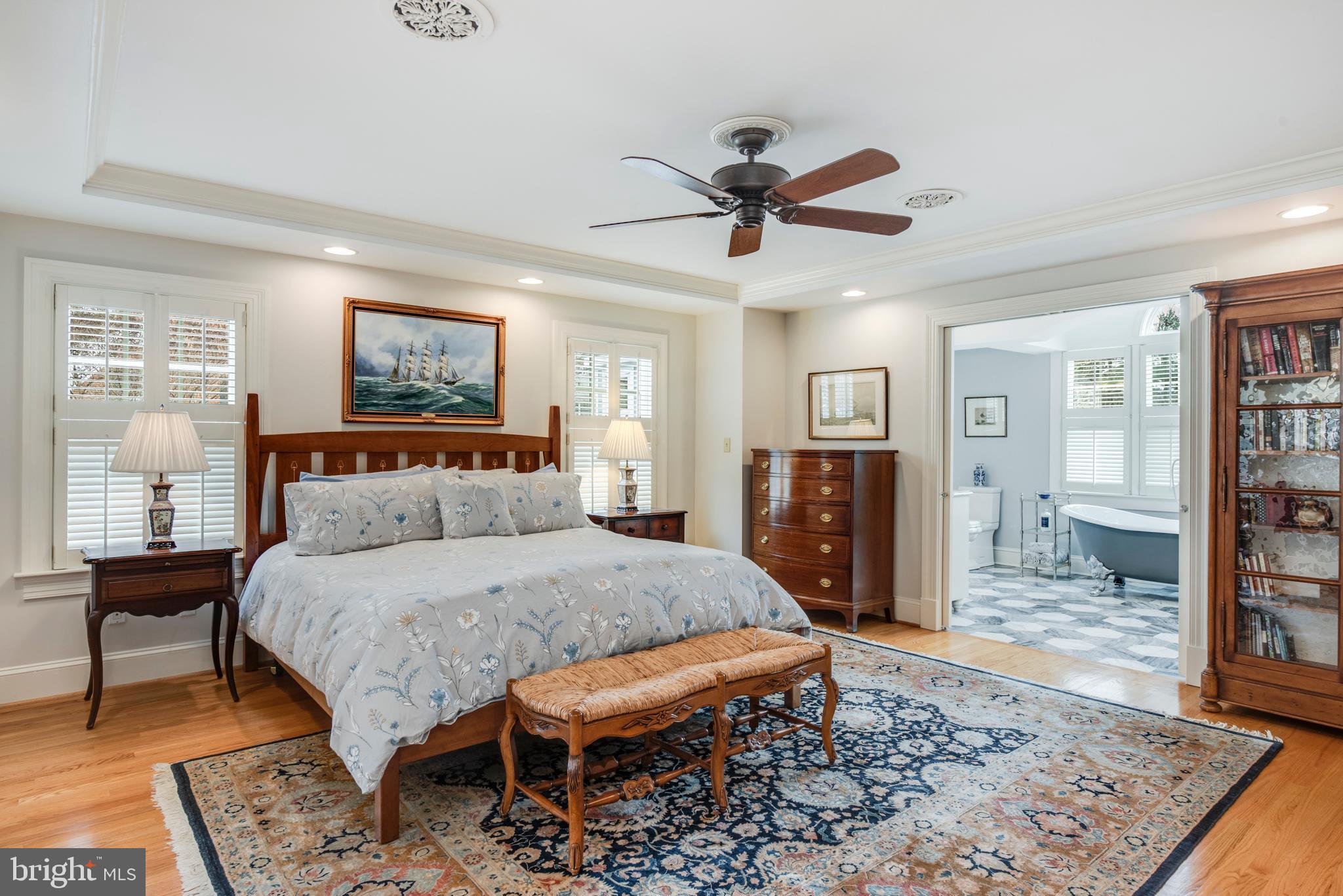 MURRAY HILL - Residential