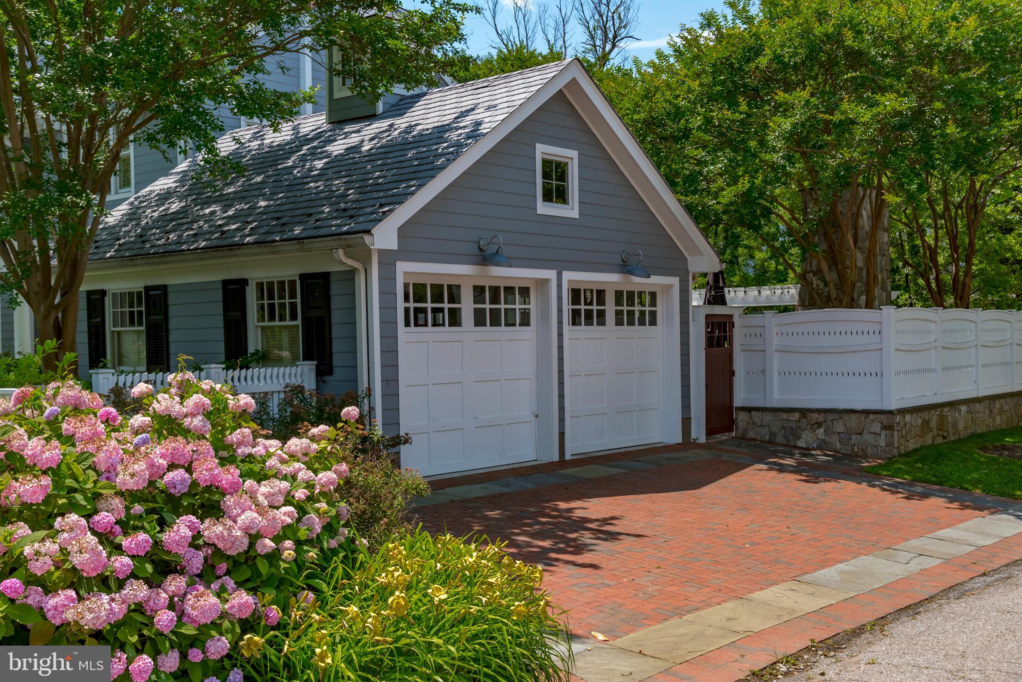 MURRAY HILL - Residential