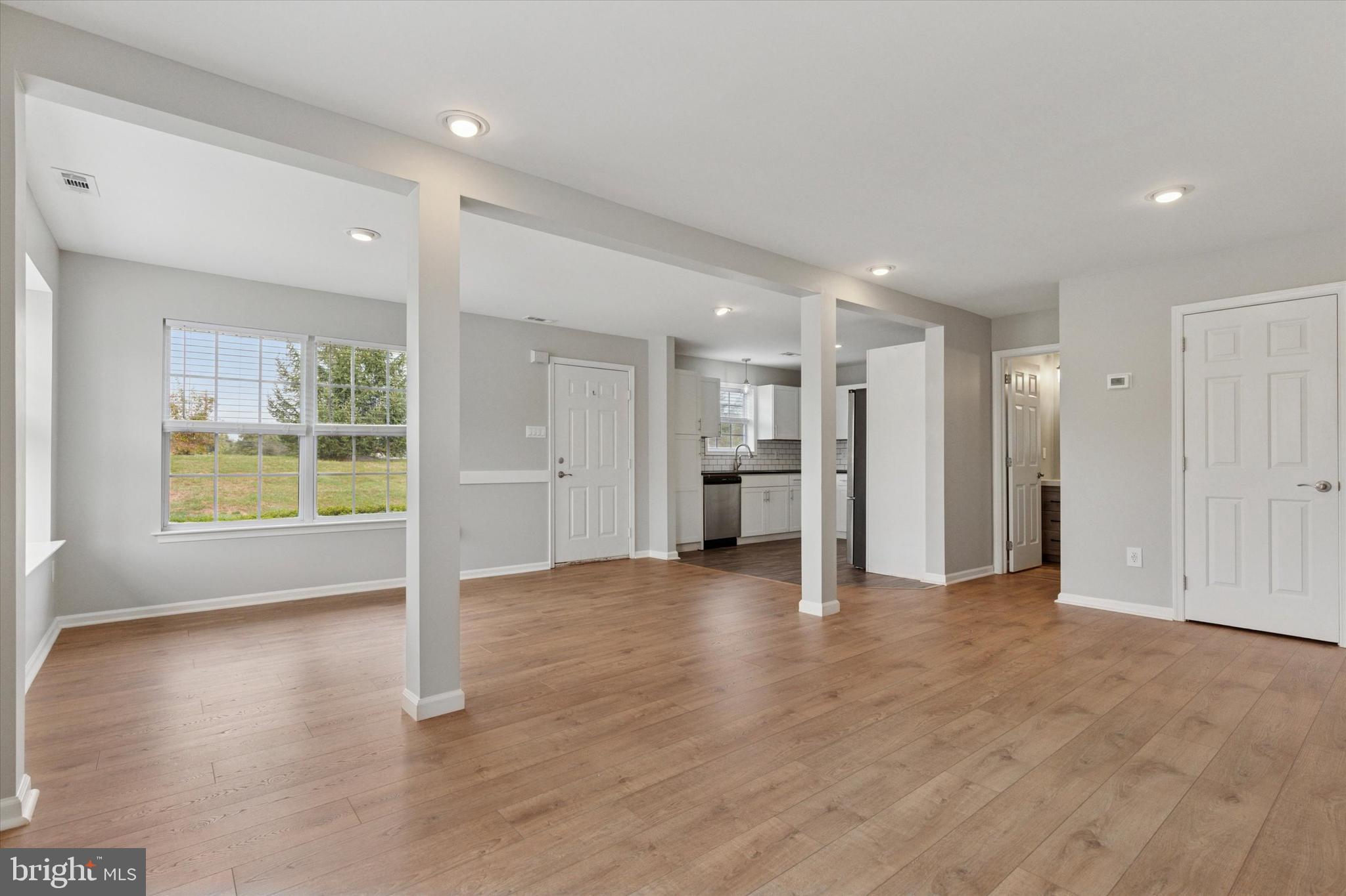 WATERFORD GREENE - Residential