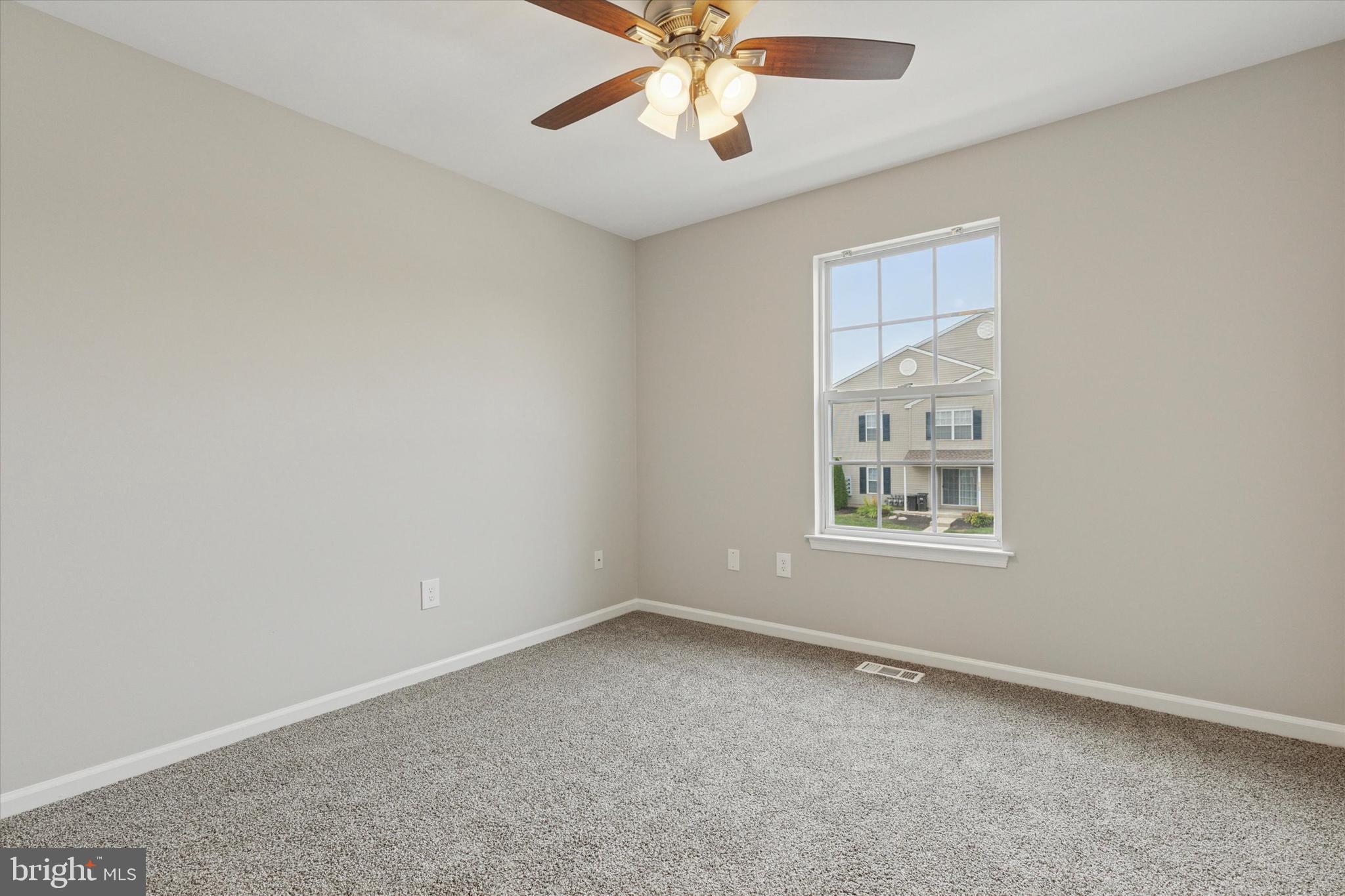 WATERFORD GREENE - Residential