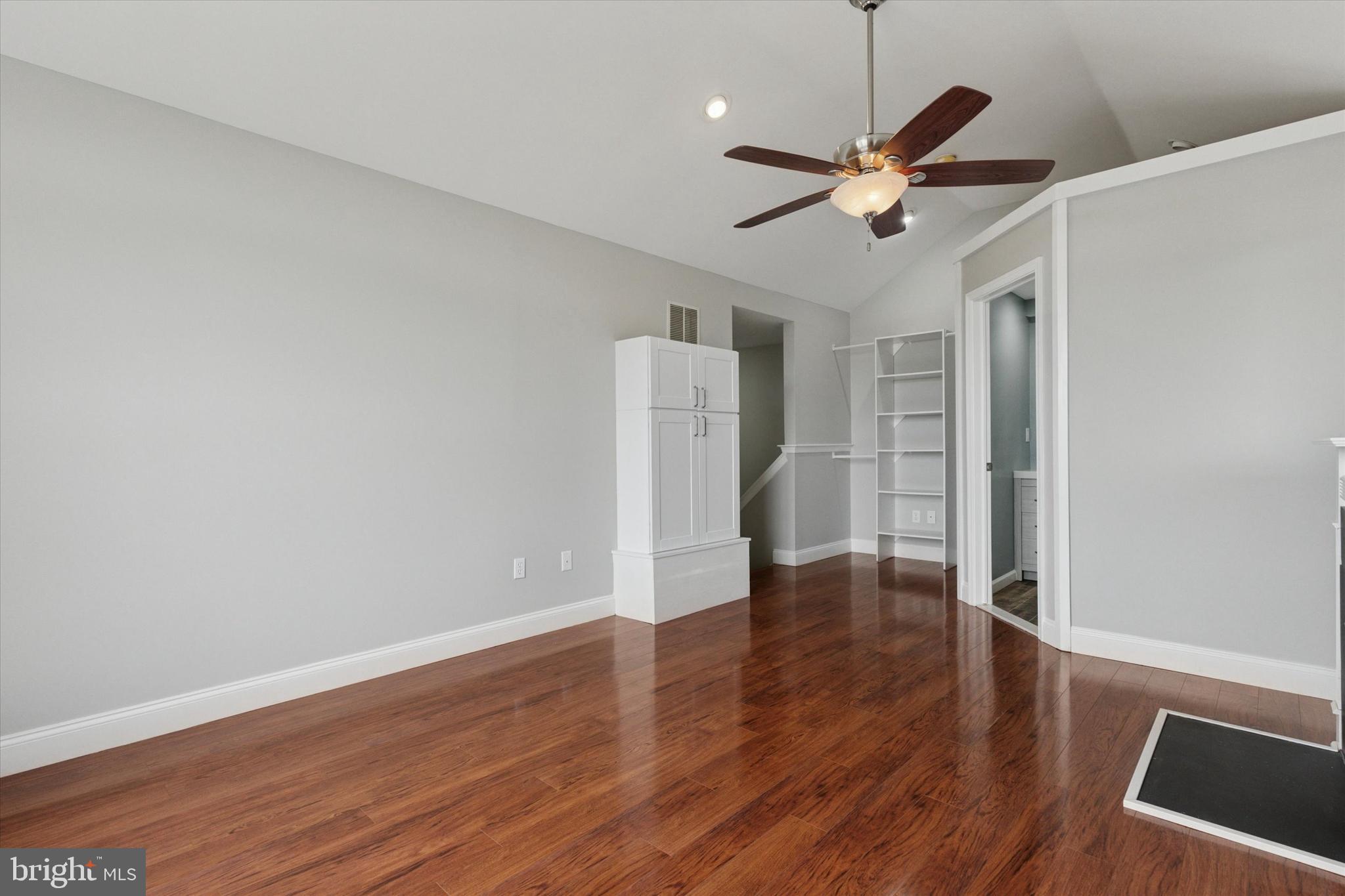 WATERFORD GREENE - Residential