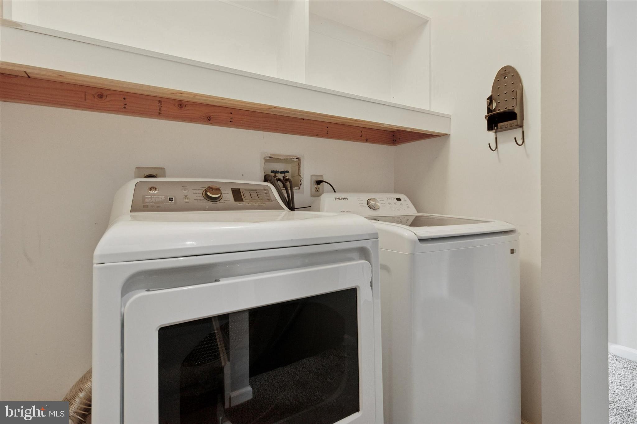 WATERFORD GREENE - Residential