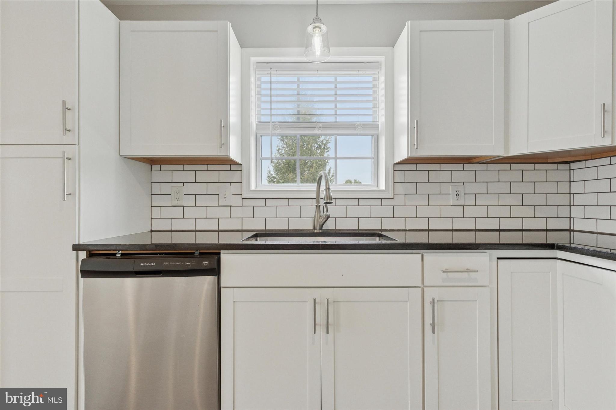 WATERFORD GREENE - Residential