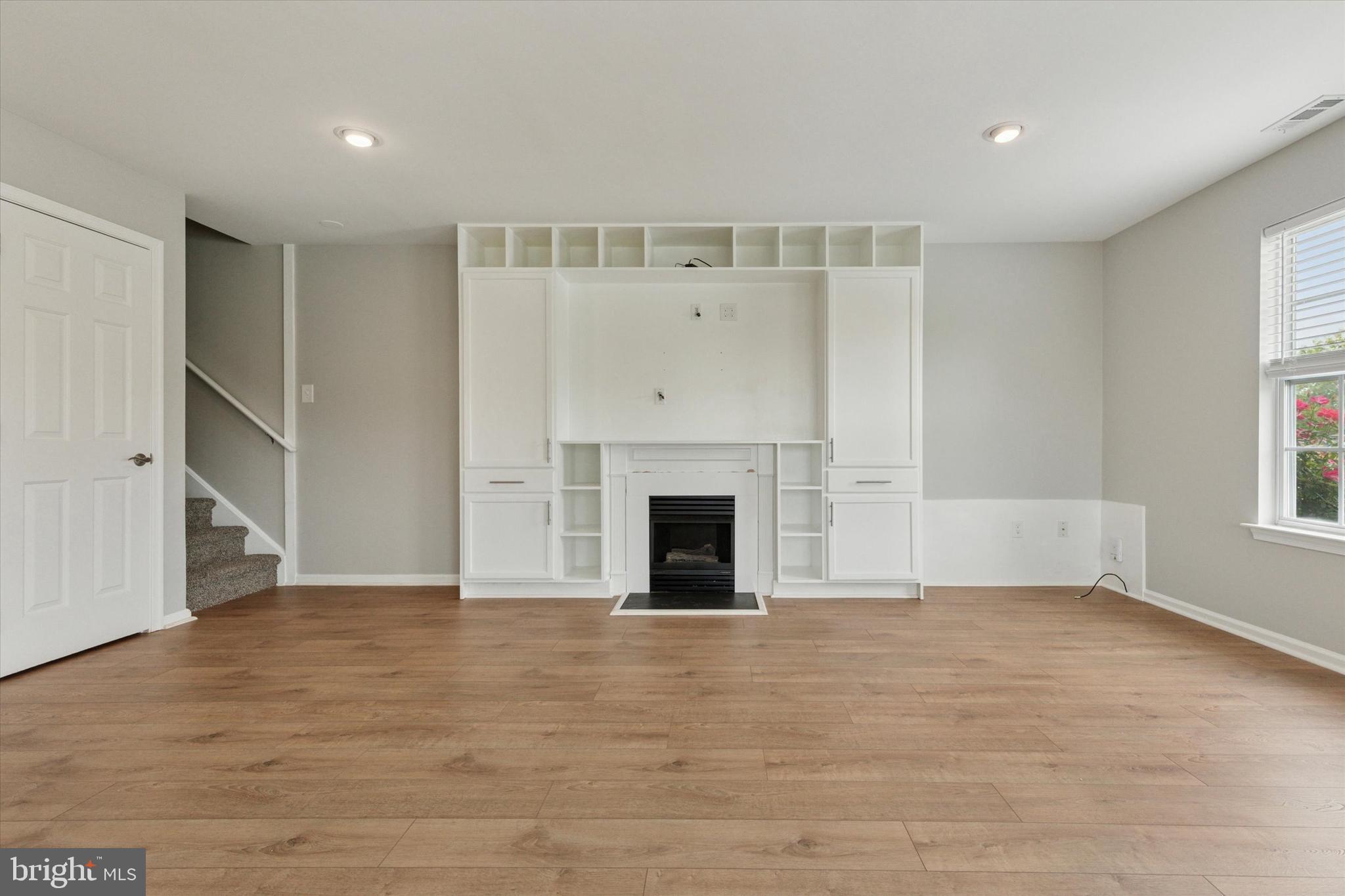 WATERFORD GREENE - Residential