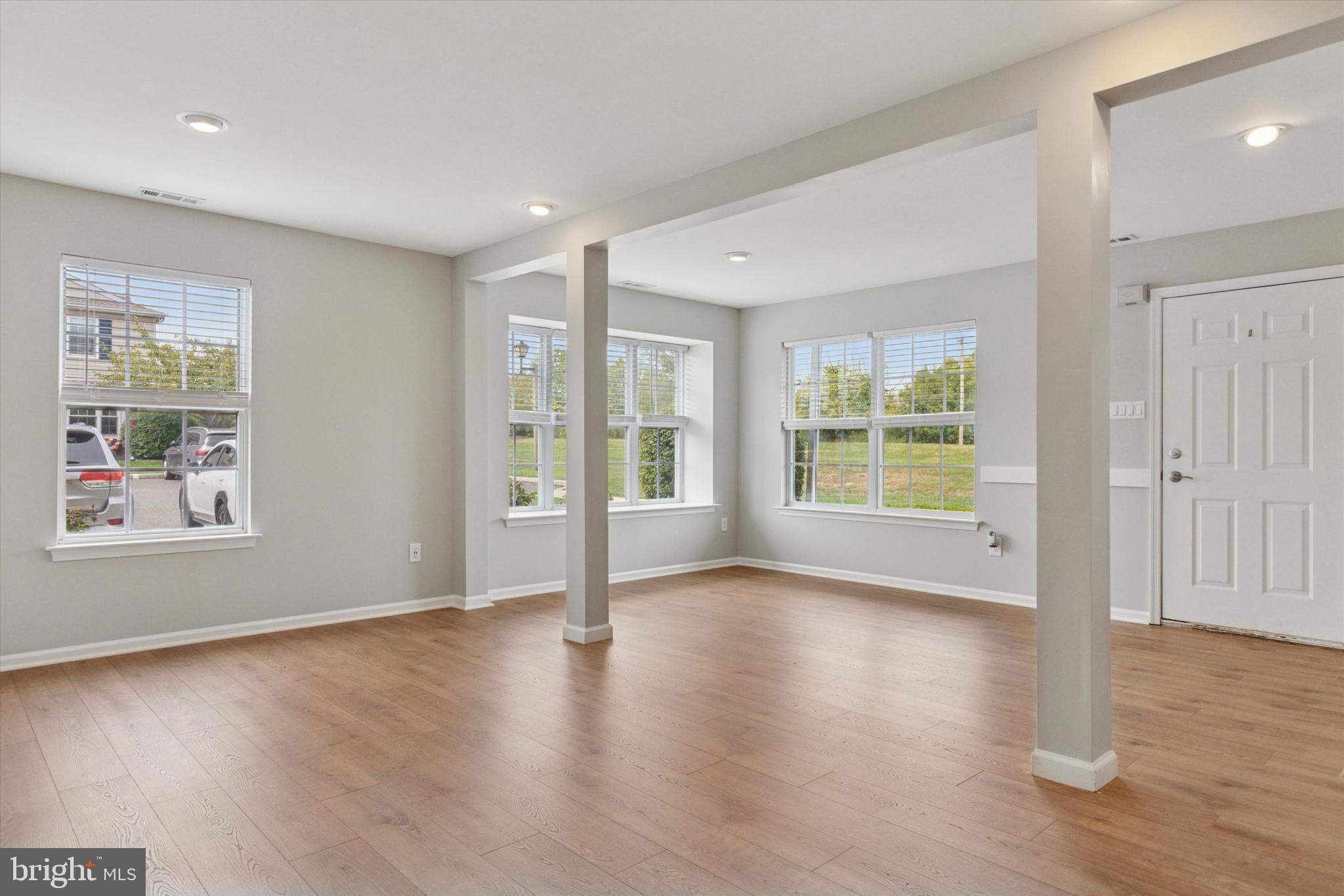 WATERFORD GREENE - Residential