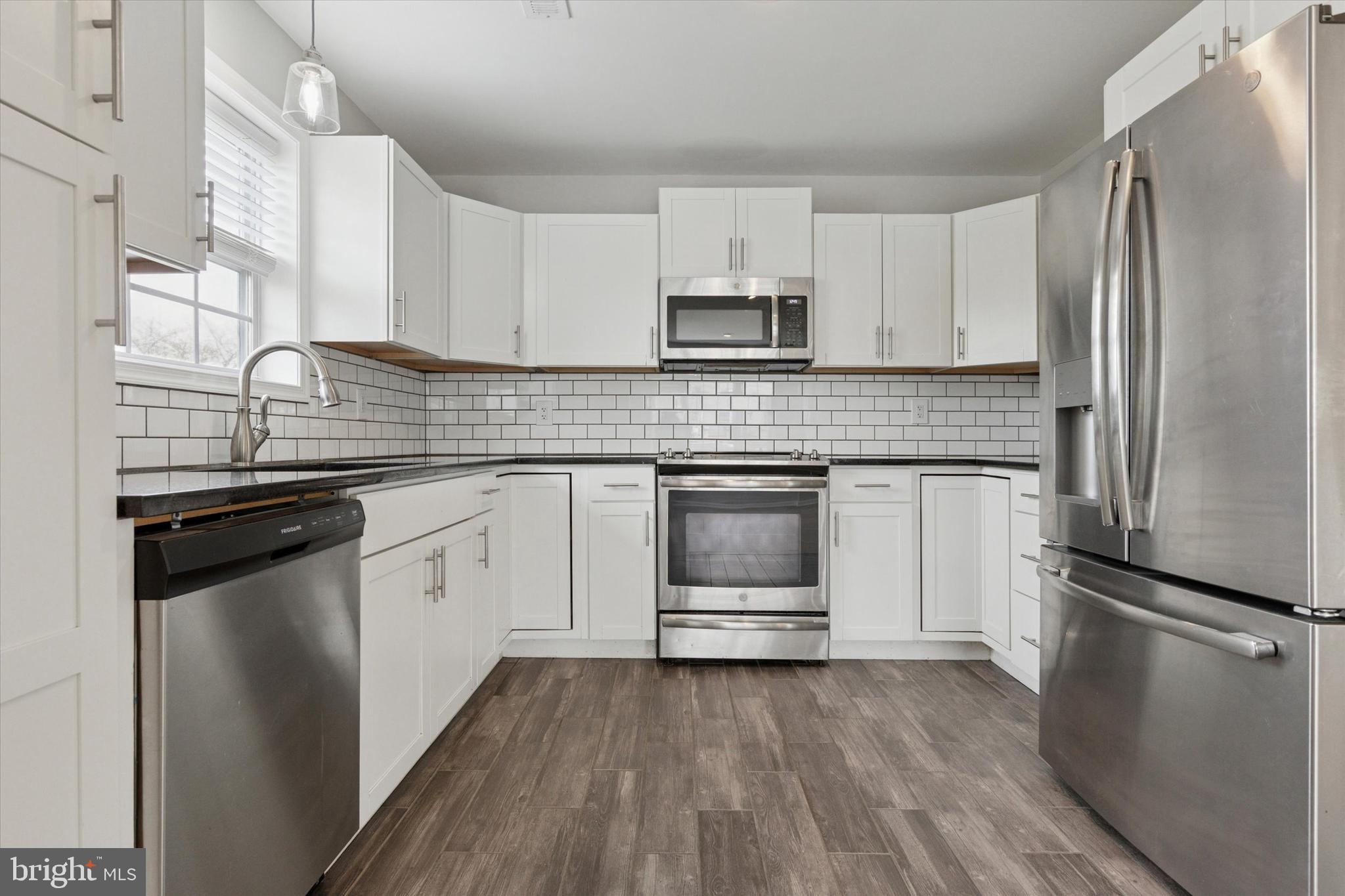 WATERFORD GREENE - Residential