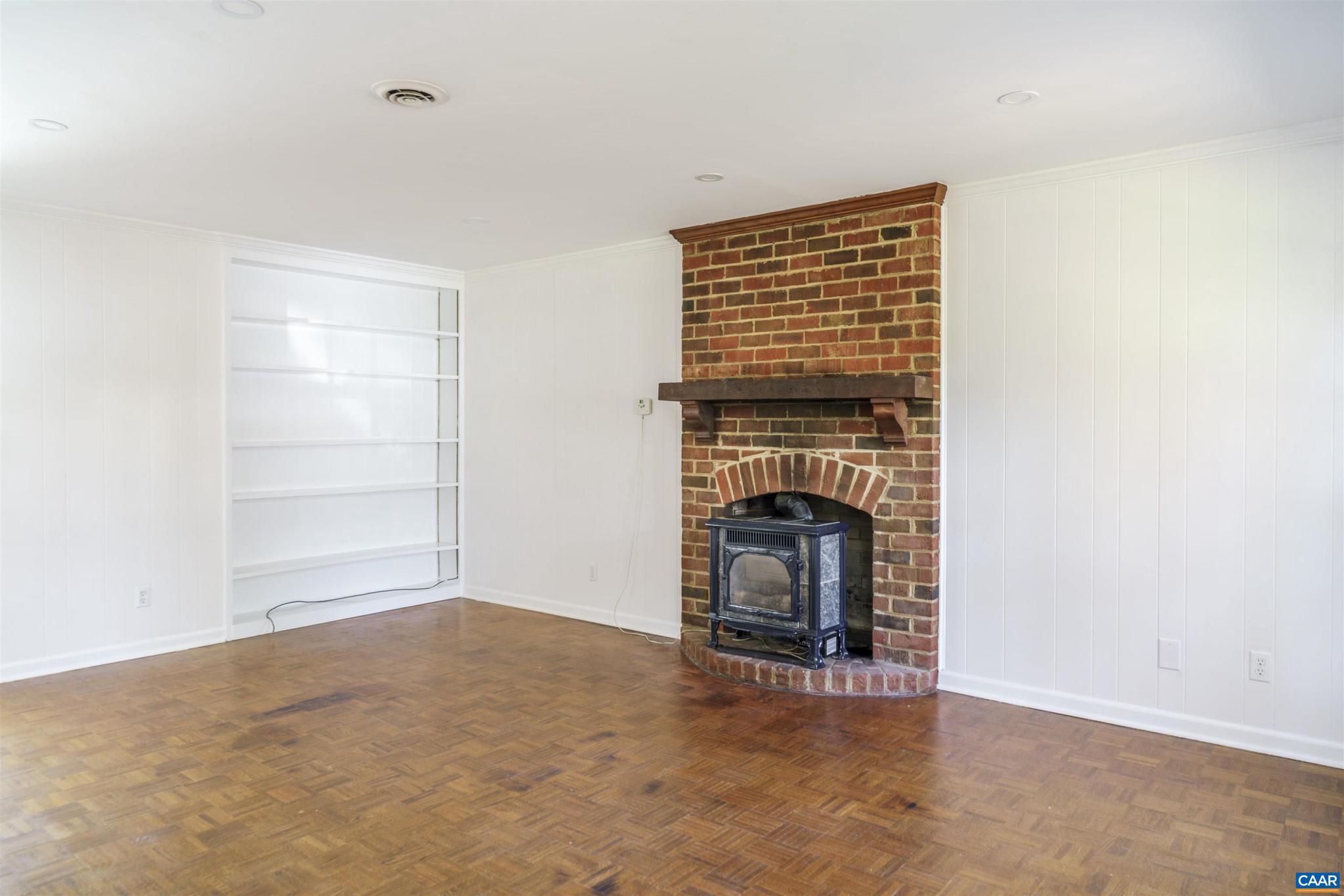 CANTERBURY HILLS - Residential