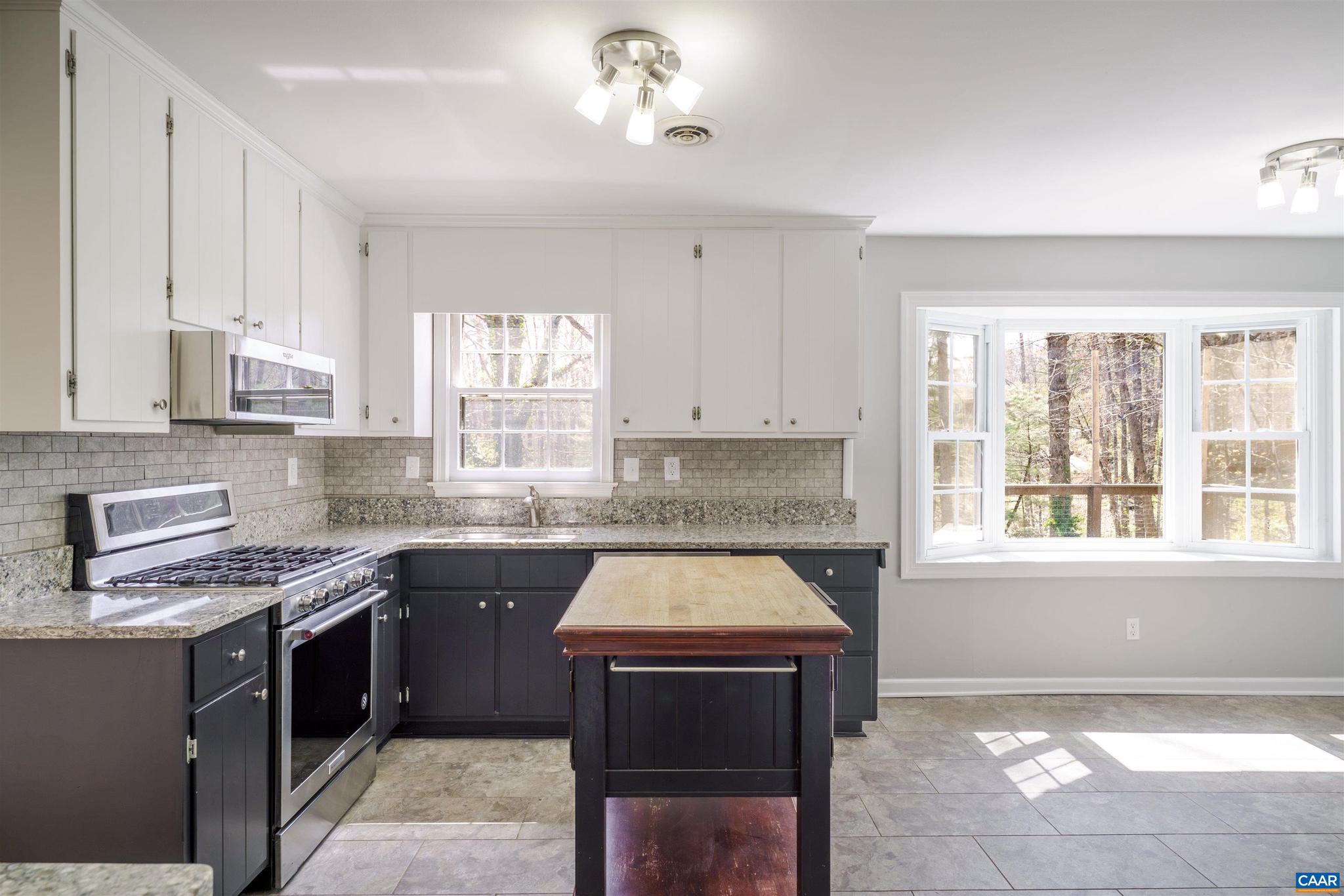 CANTERBURY HILLS - Residential