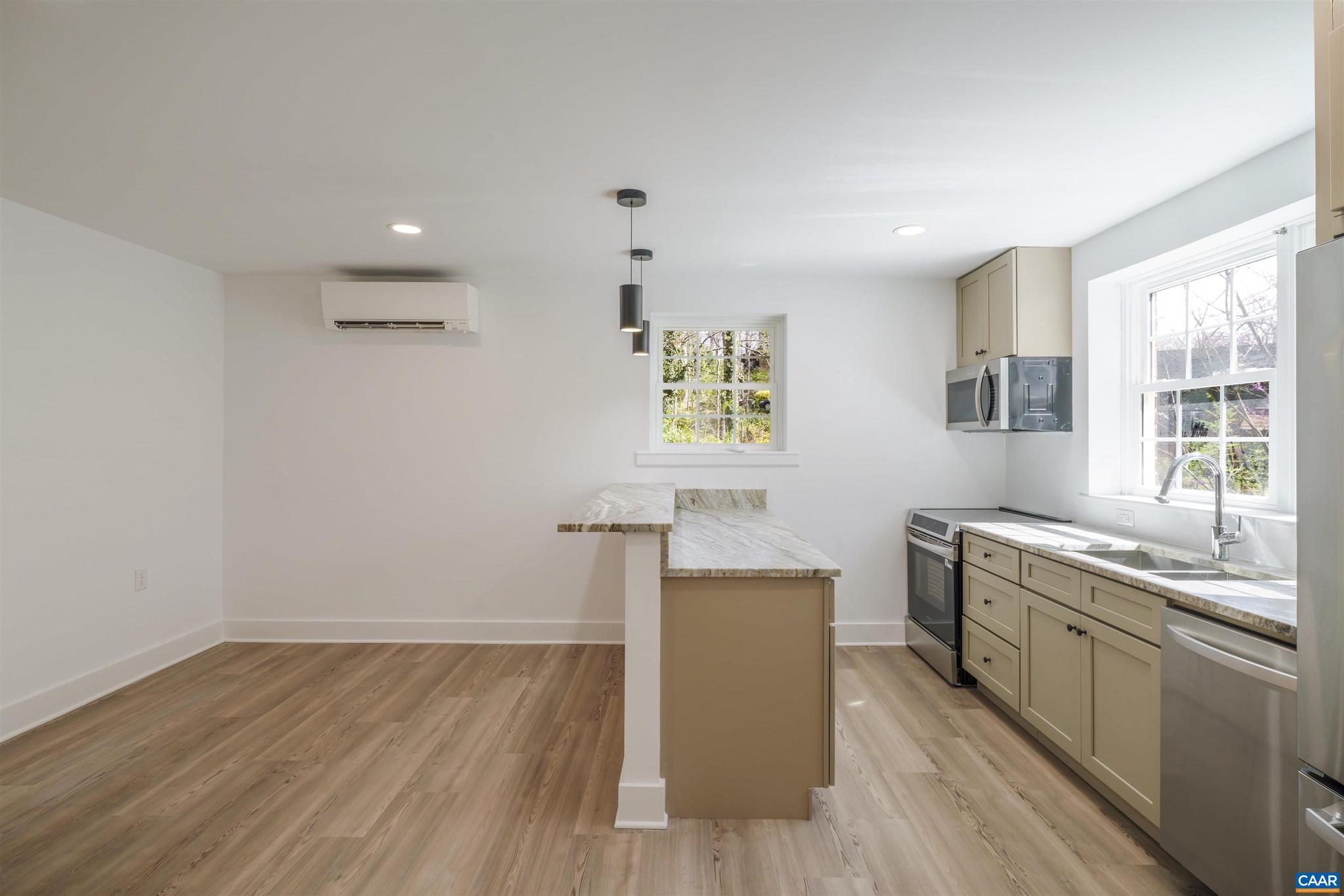 CANTERBURY HILLS - Residential