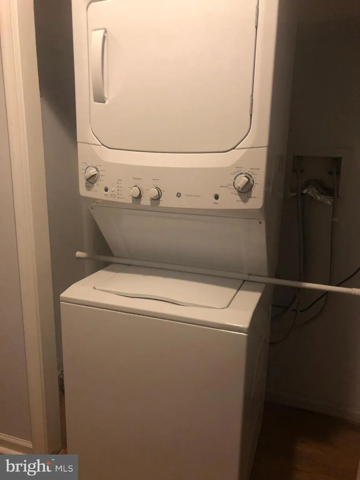 Philadelphia, Pennsylvania 19147, United States, 2 Bedrooms Bedrooms, ,1 BathroomBathrooms,Residential,Pending,113335