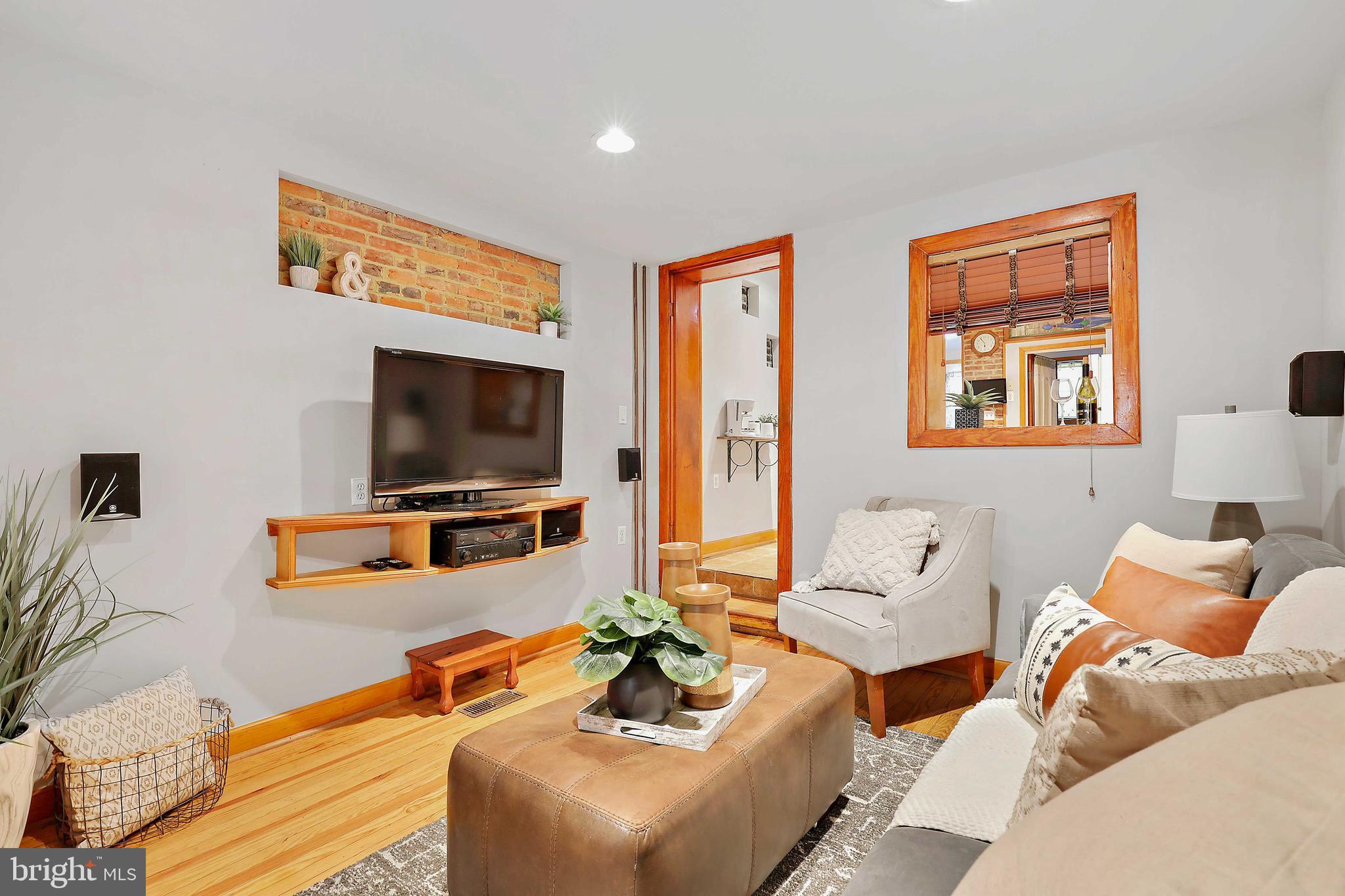 UPPER FELLS POINT - Residential