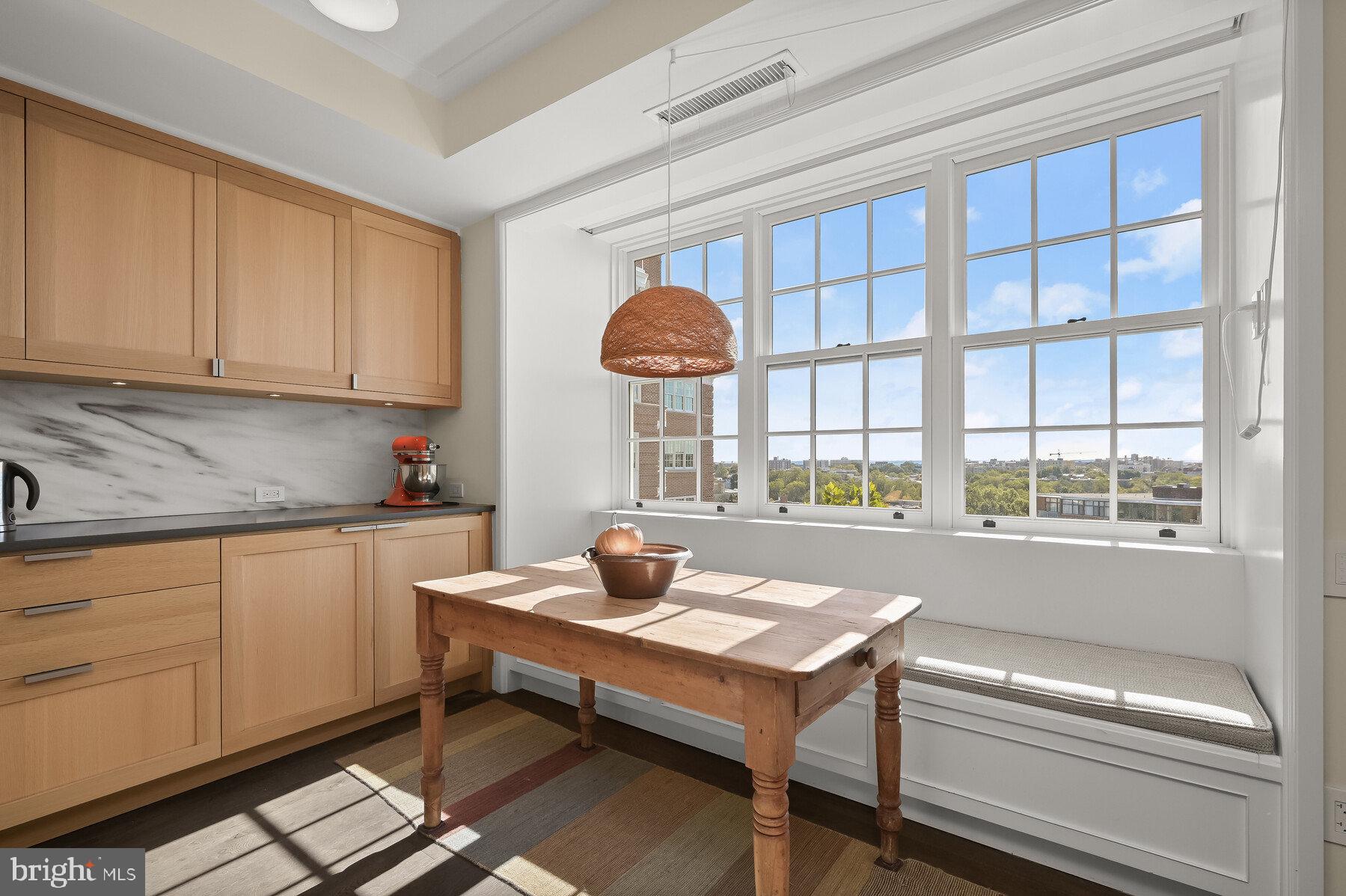 WARDMAN TOWER - Residential