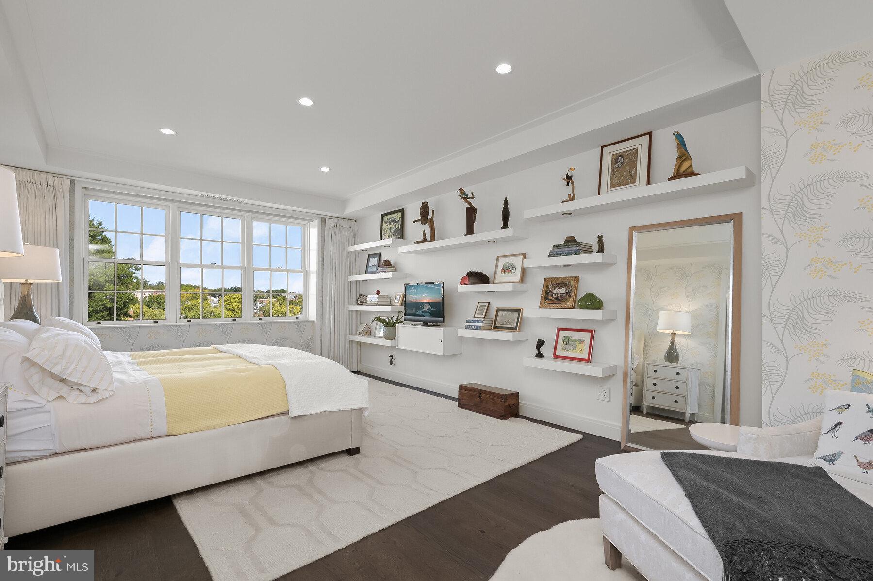 WARDMAN TOWER - Residential