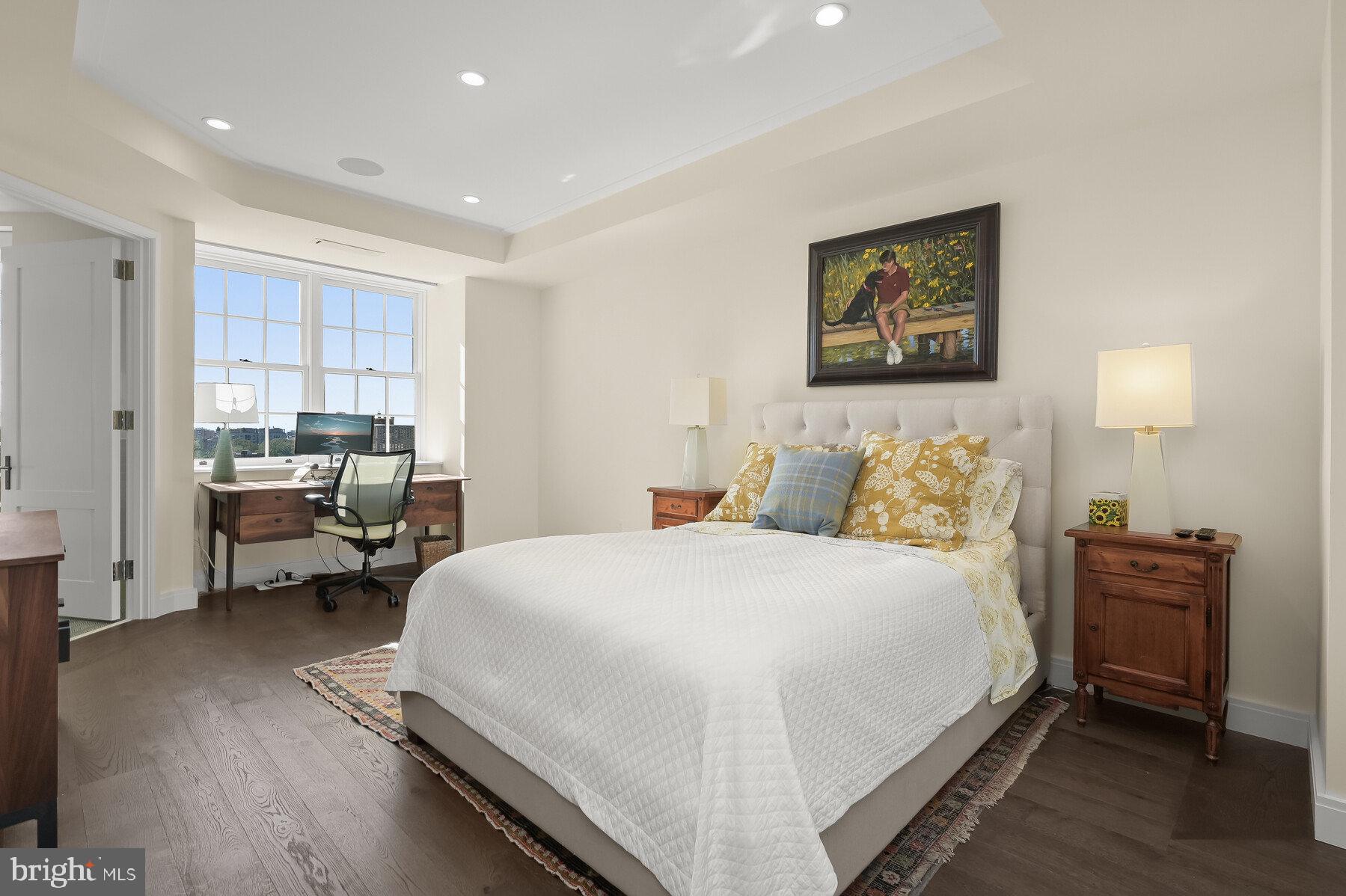 WARDMAN TOWER - Residential