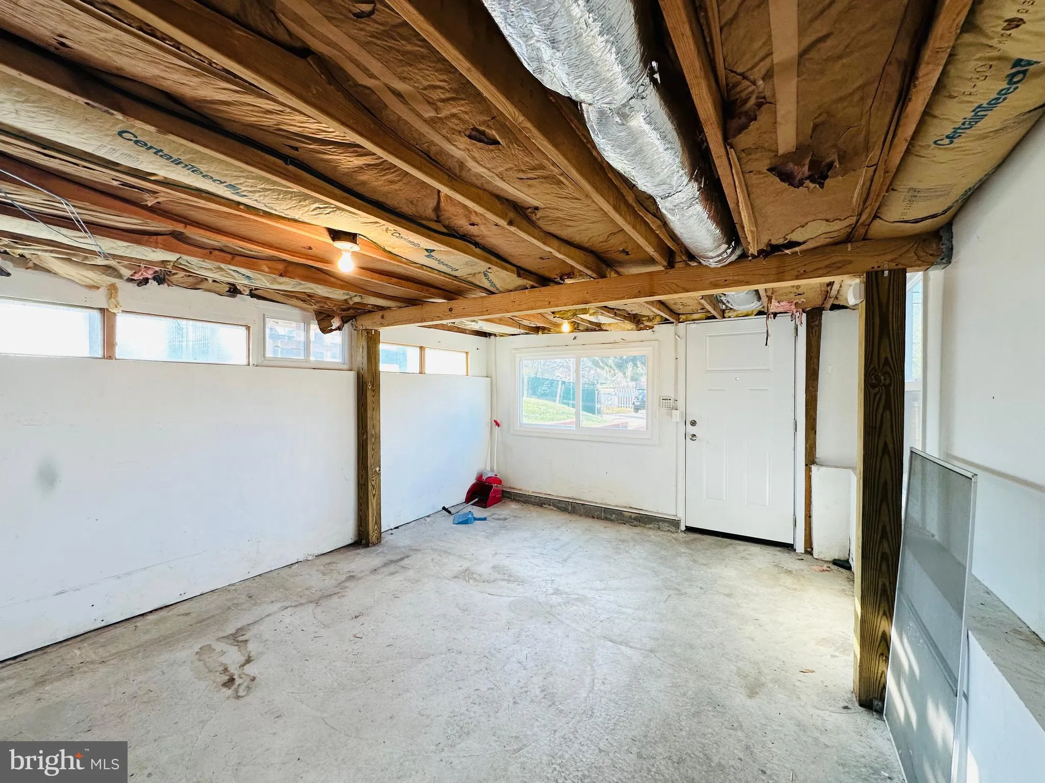 Baltimore, Maryland 21239, United States, 3 Bedrooms Bedrooms, ,2 BathroomsBathrooms,Residential,Pending,28862