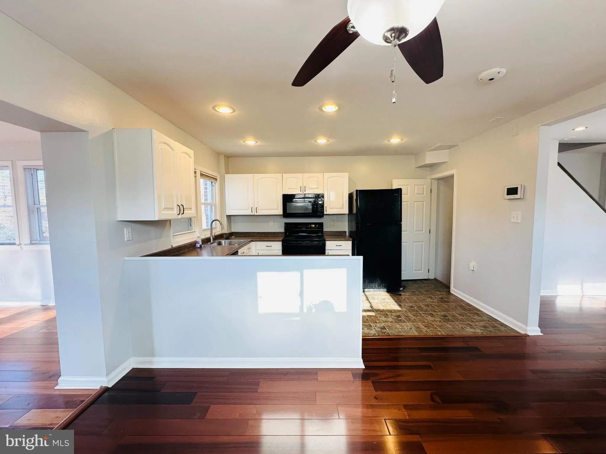 Baltimore, Maryland 21239, United States, 3 Bedrooms Bedrooms, ,2 BathroomsBathrooms,Residential,Pending,28862