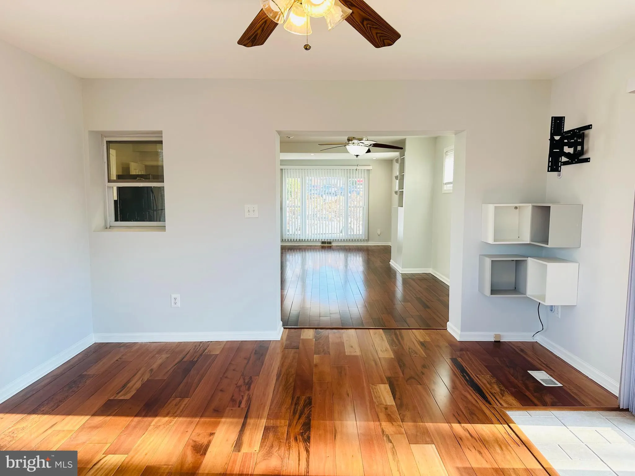 Baltimore, Maryland 21239, United States, 3 Bedrooms Bedrooms, ,2 BathroomsBathrooms,Residential,Pending,28862