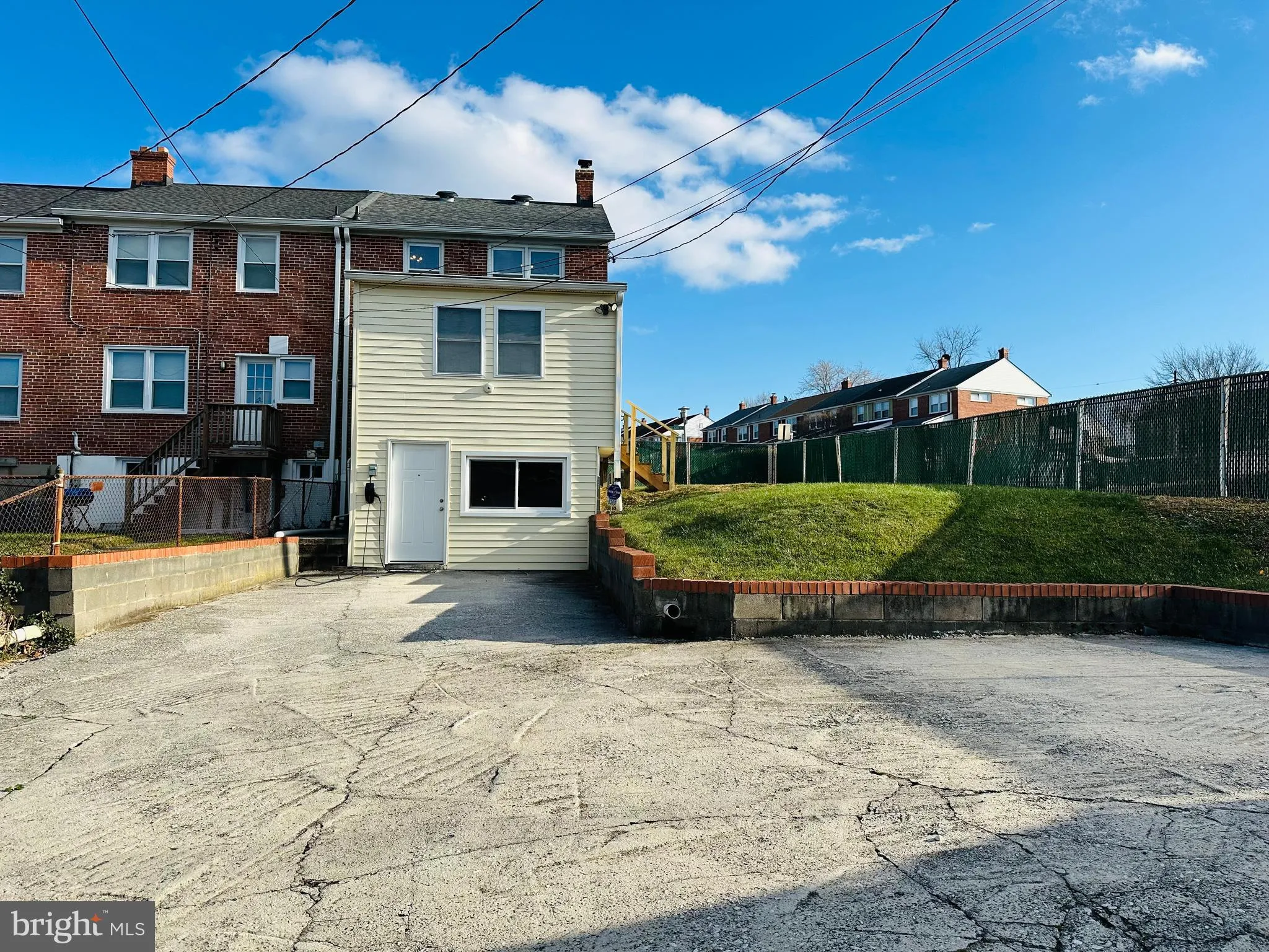 Baltimore, Maryland 21239, United States, 3 Bedrooms Bedrooms, ,2 BathroomsBathrooms,Residential,Pending,28862