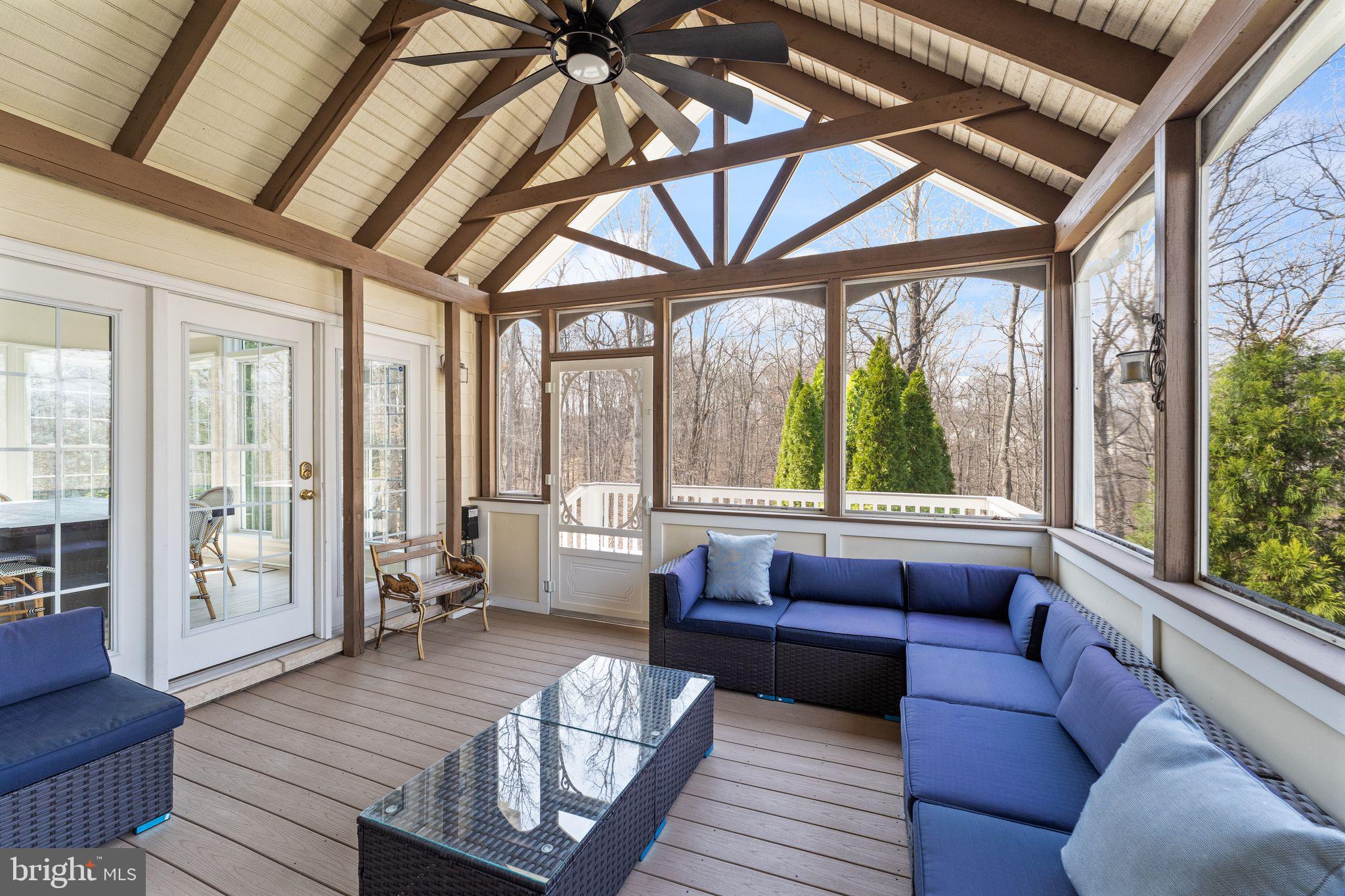 LANSDOWNE ON THE POTOMAC - Residential