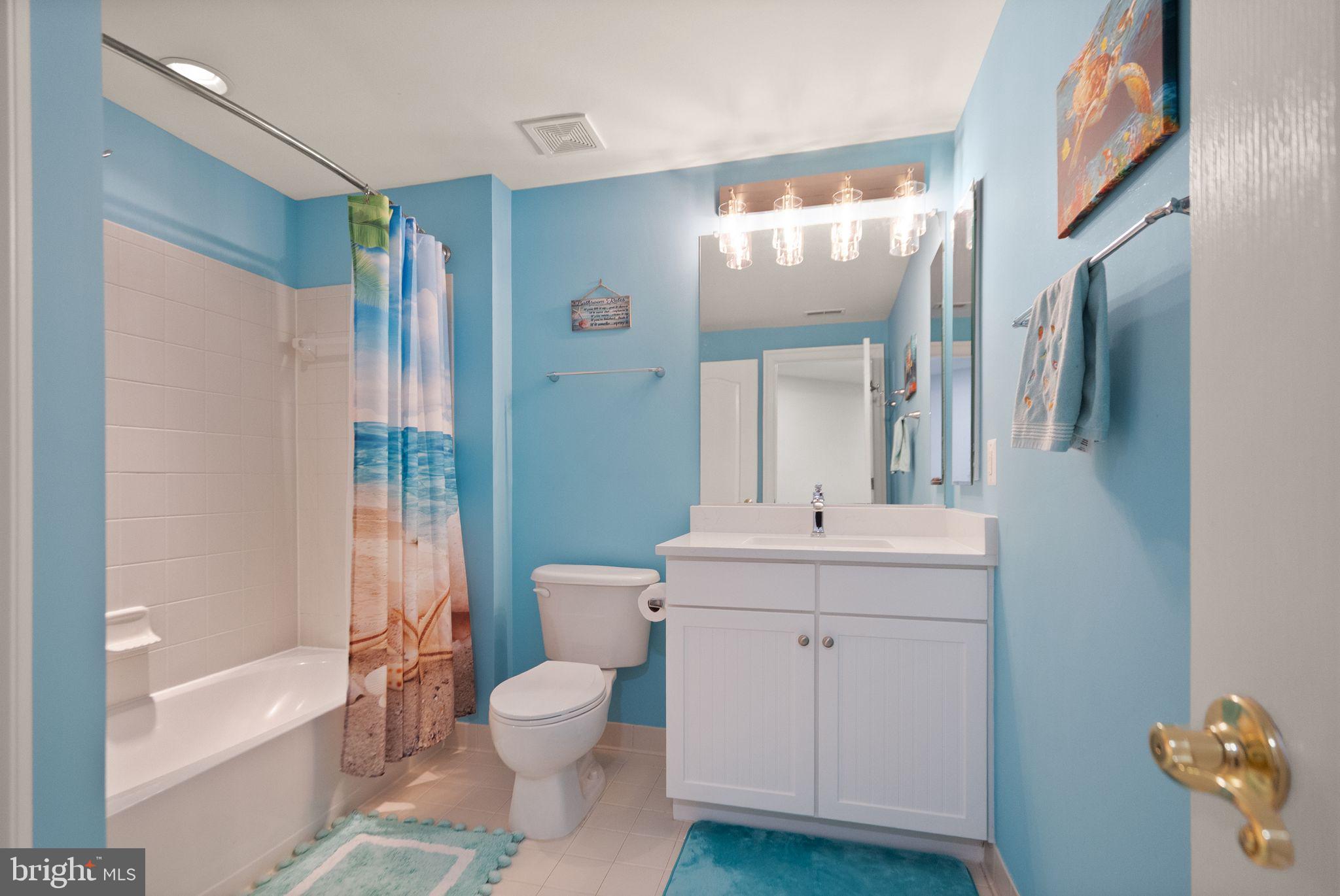 LANSDOWNE ON THE POTOMAC - Residential