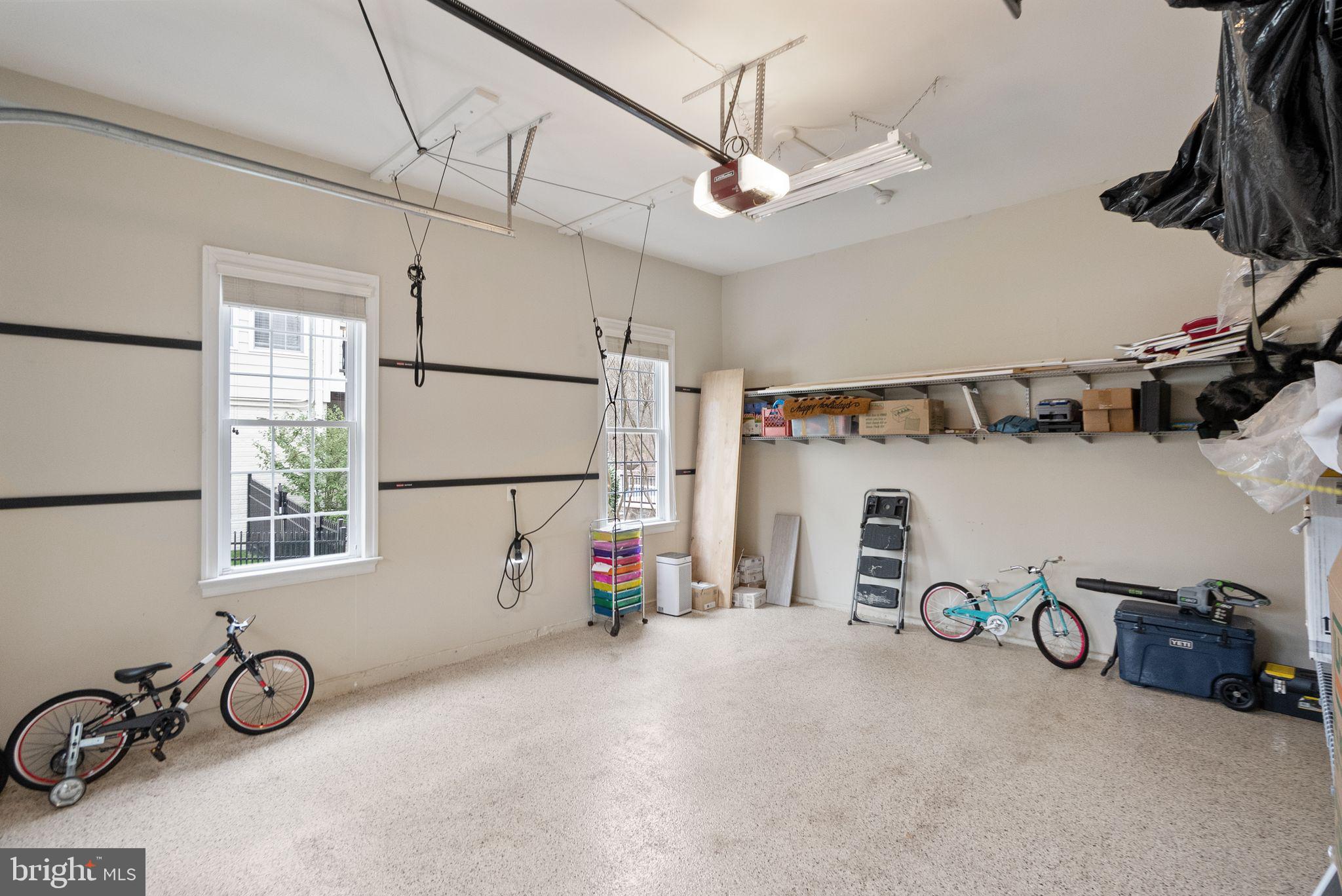 LANSDOWNE ON THE POTOMAC - Residential