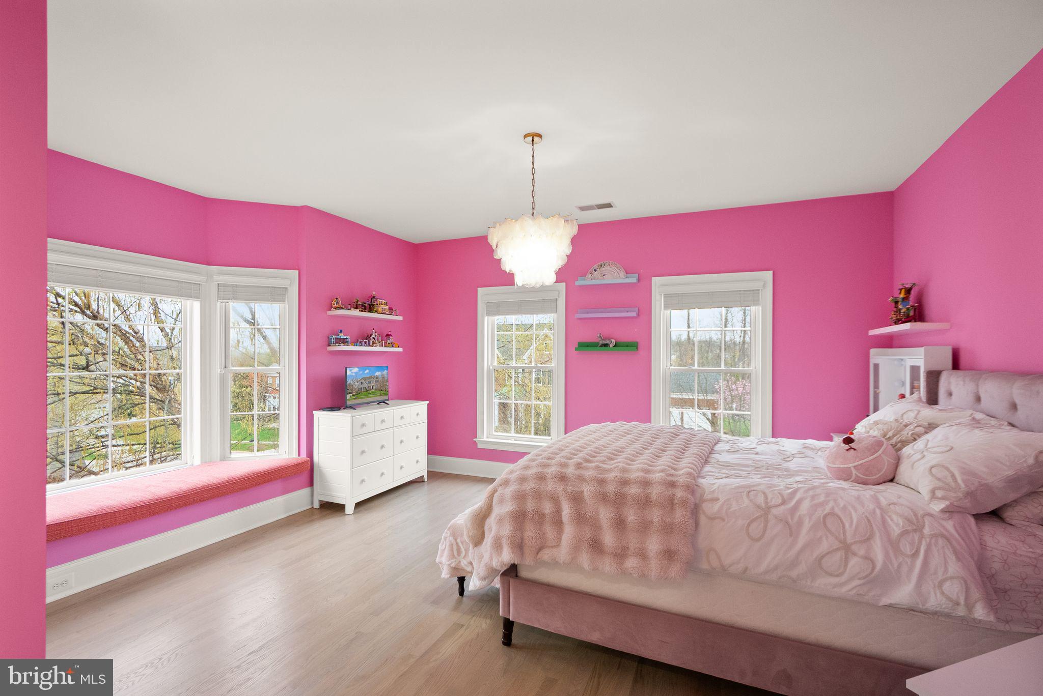 LANSDOWNE ON THE POTOMAC - Residential