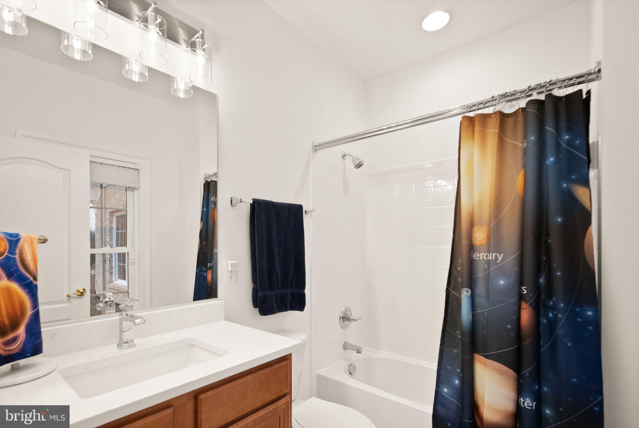 LANSDOWNE ON THE POTOMAC - Residential