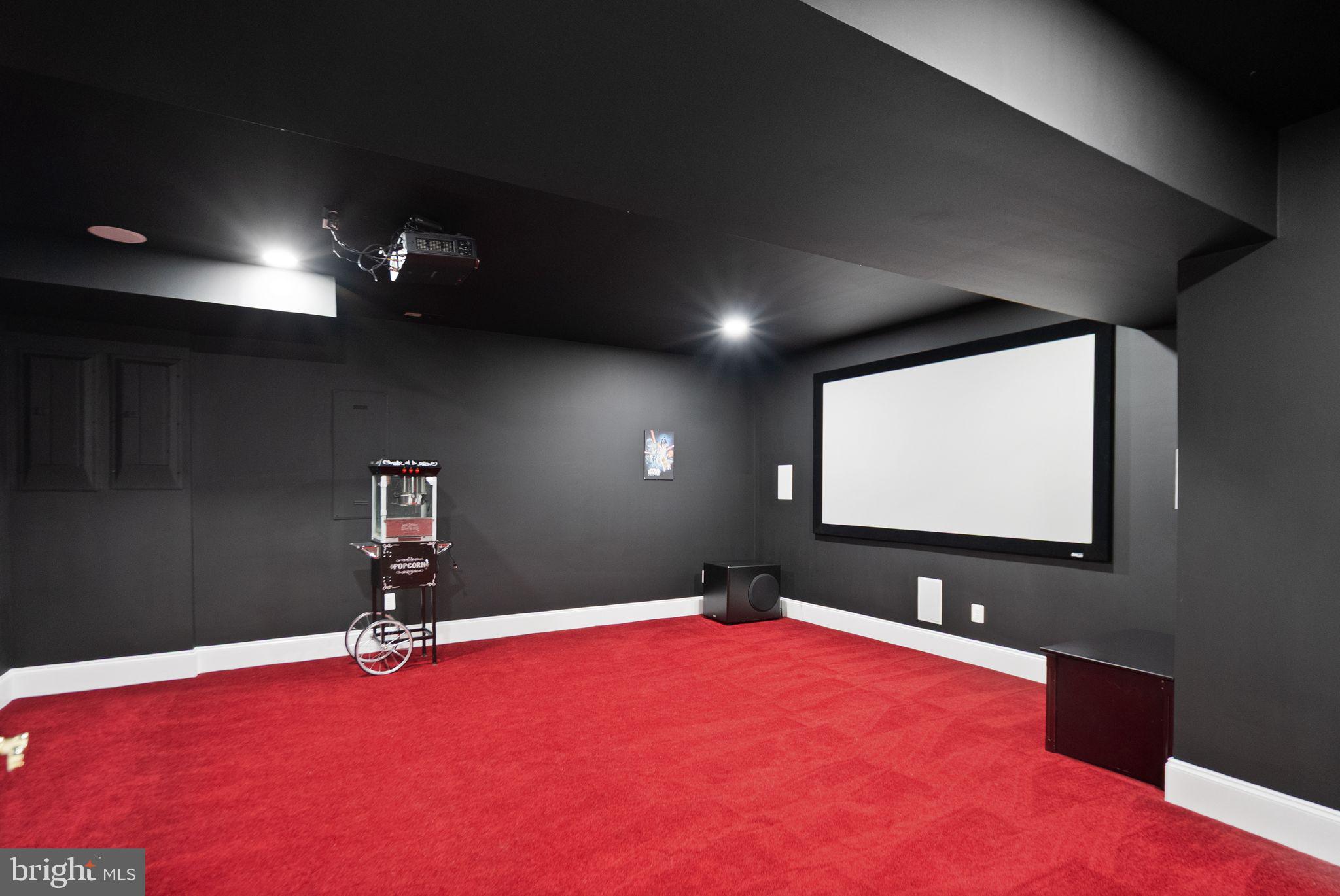 LANSDOWNE ON THE POTOMAC - Residential