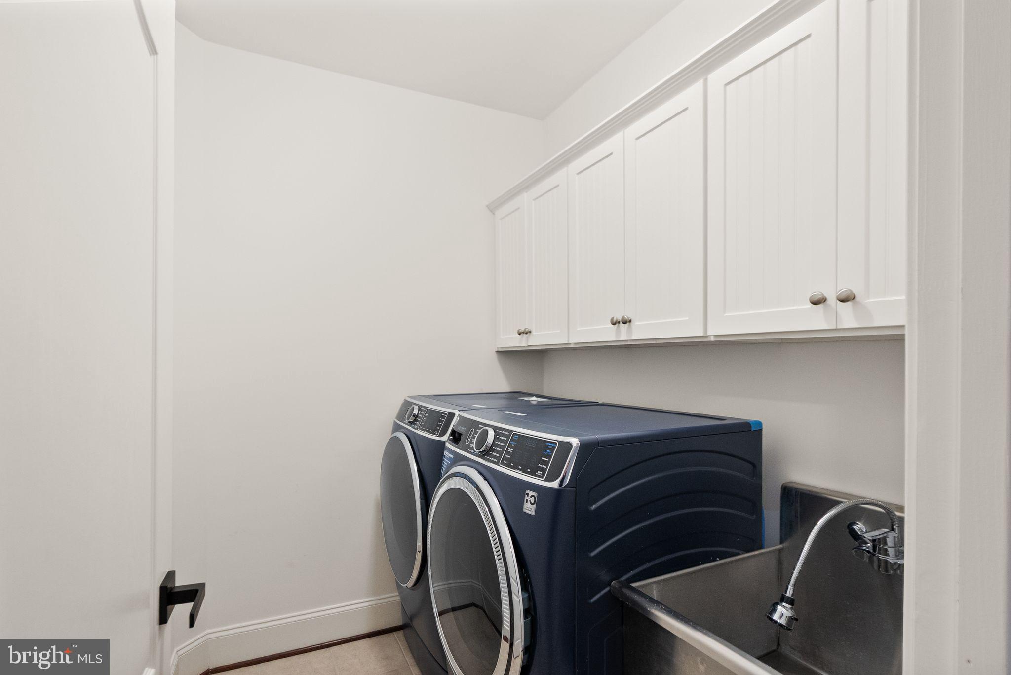 LANSDOWNE ON THE POTOMAC - Residential