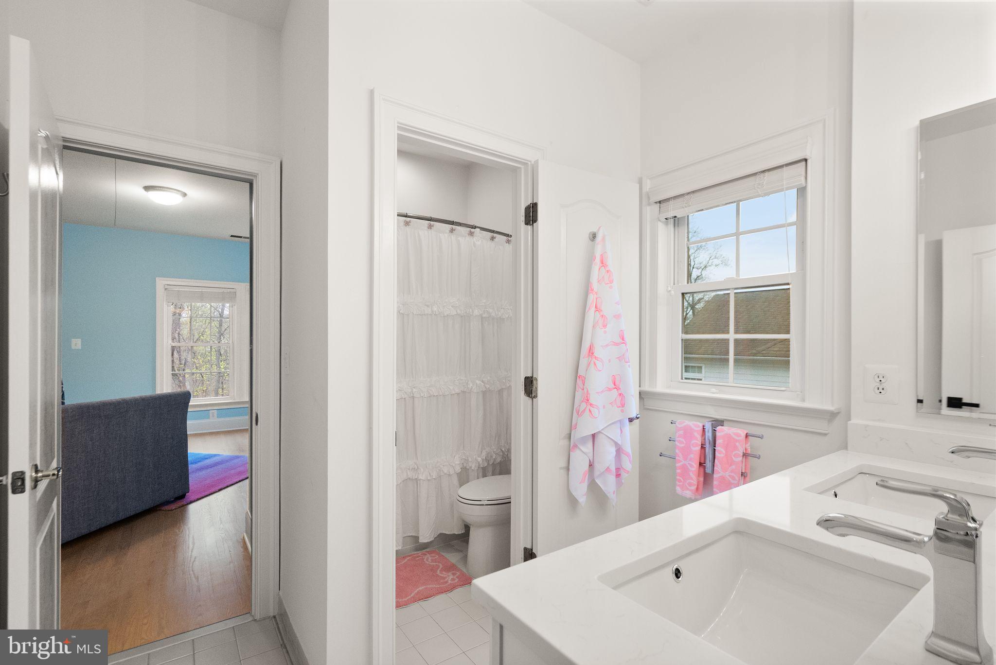 LANSDOWNE ON THE POTOMAC - Residential