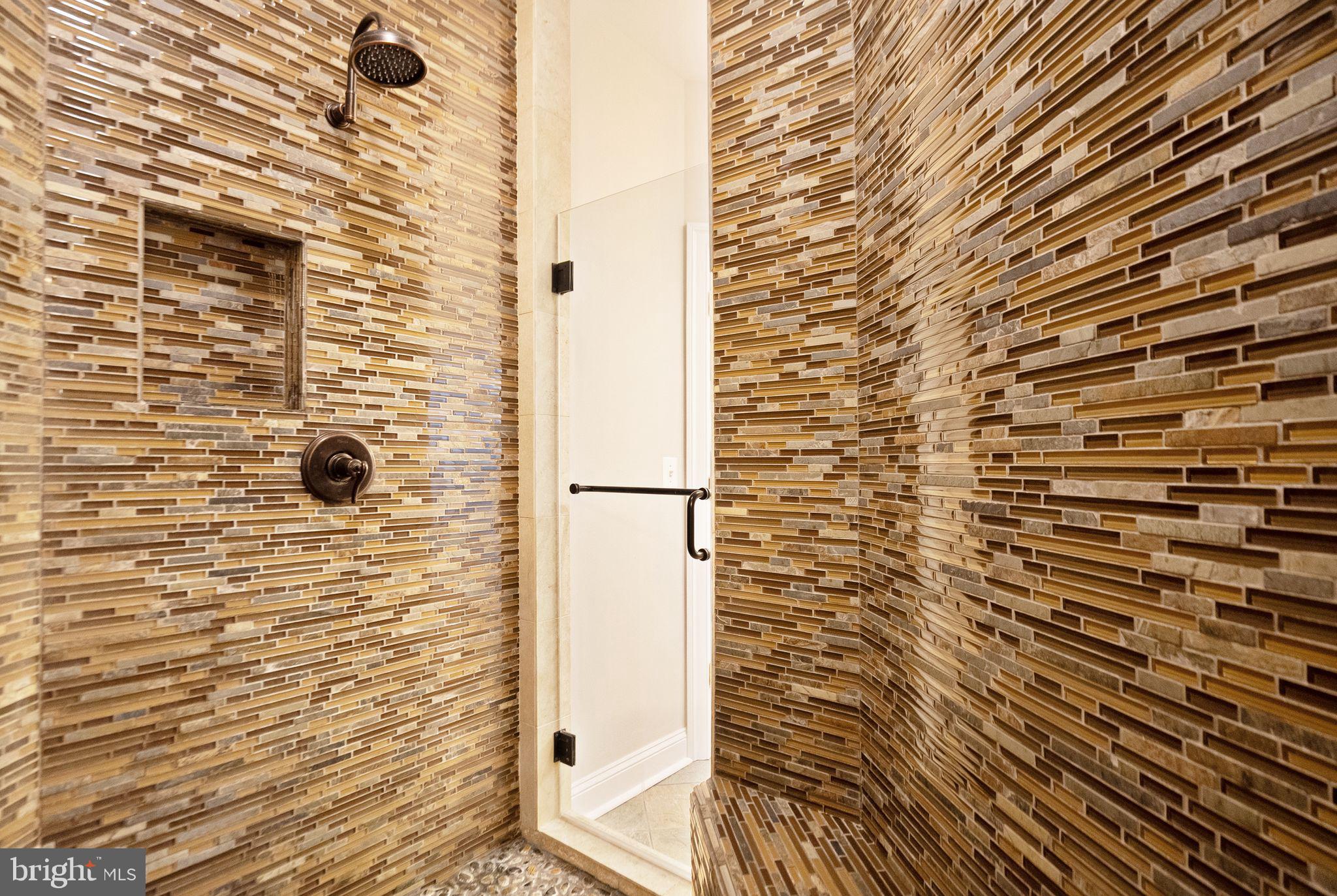 LANSDOWNE ON THE POTOMAC - Residential