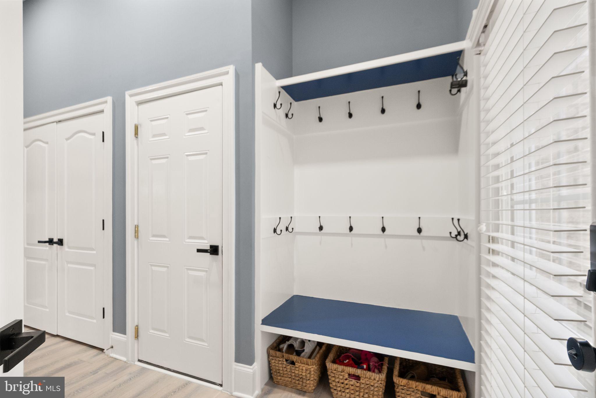 LANSDOWNE ON THE POTOMAC - Residential