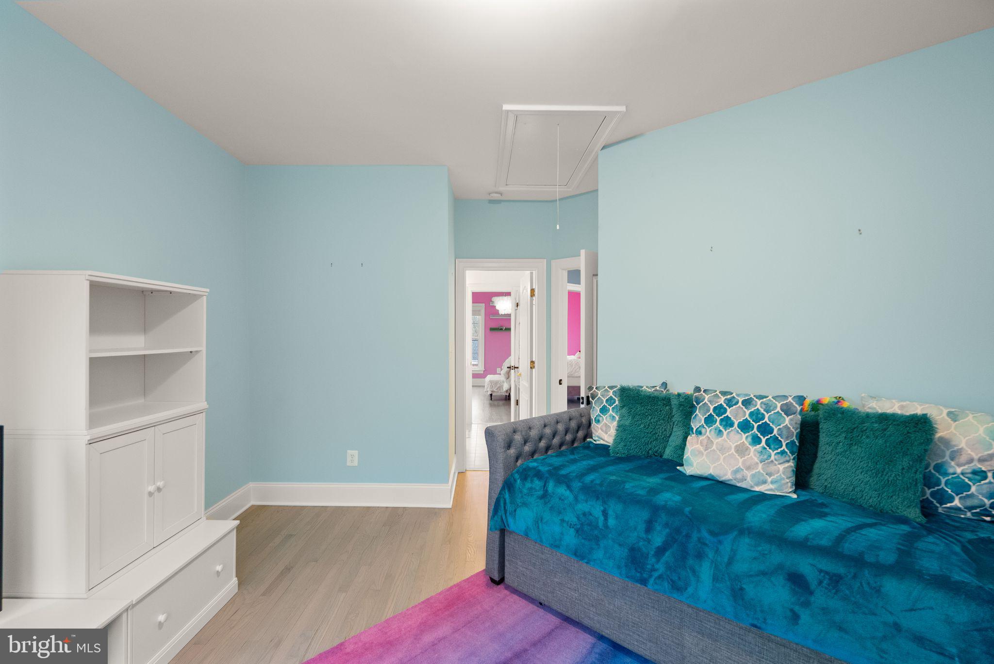 LANSDOWNE ON THE POTOMAC - Residential