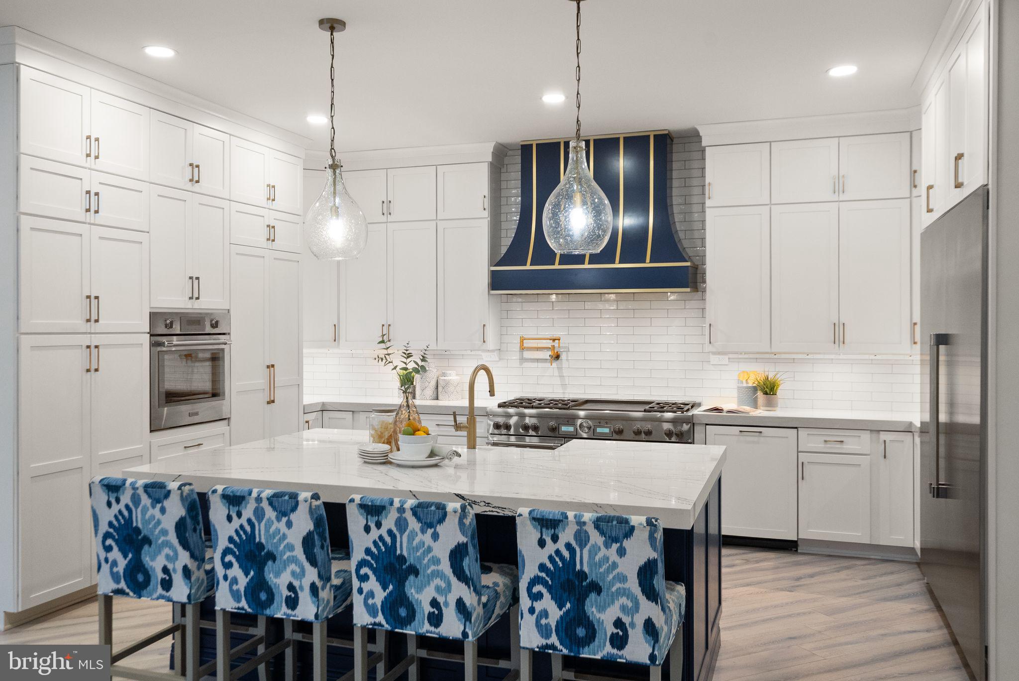 LANSDOWNE ON THE POTOMAC - Residential