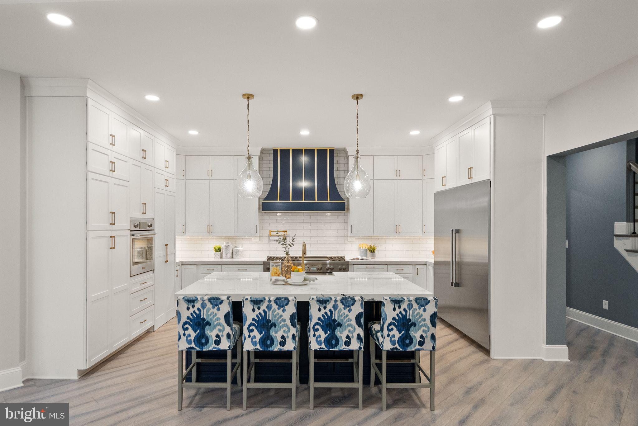 LANSDOWNE ON THE POTOMAC - Residential