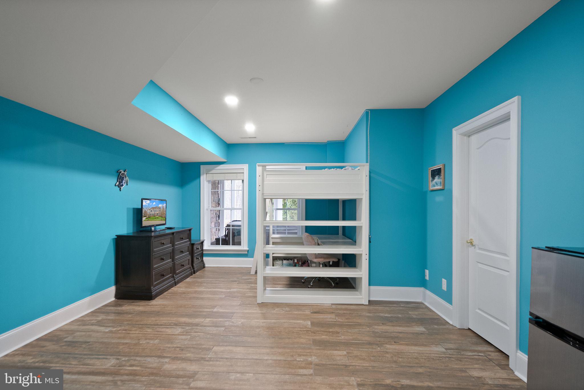 LANSDOWNE ON THE POTOMAC - Residential